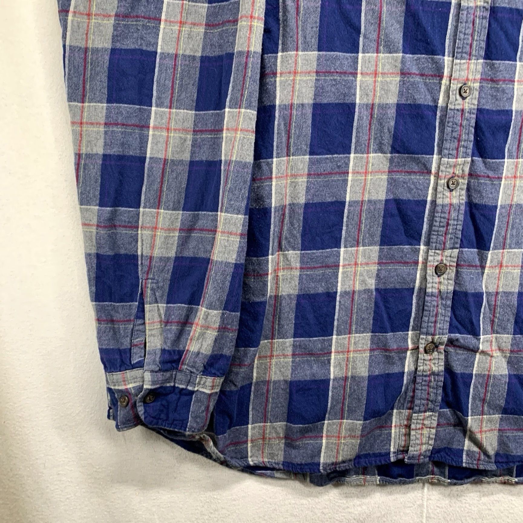 Vintage VINTAGE Foundry Men's Flannel Shirt Casual Big & Tall 2XLT Blue Gray Red Plaid Long Sleeve Button Up Size US XXL / EU 58 / 5 - 7 Thumbnail