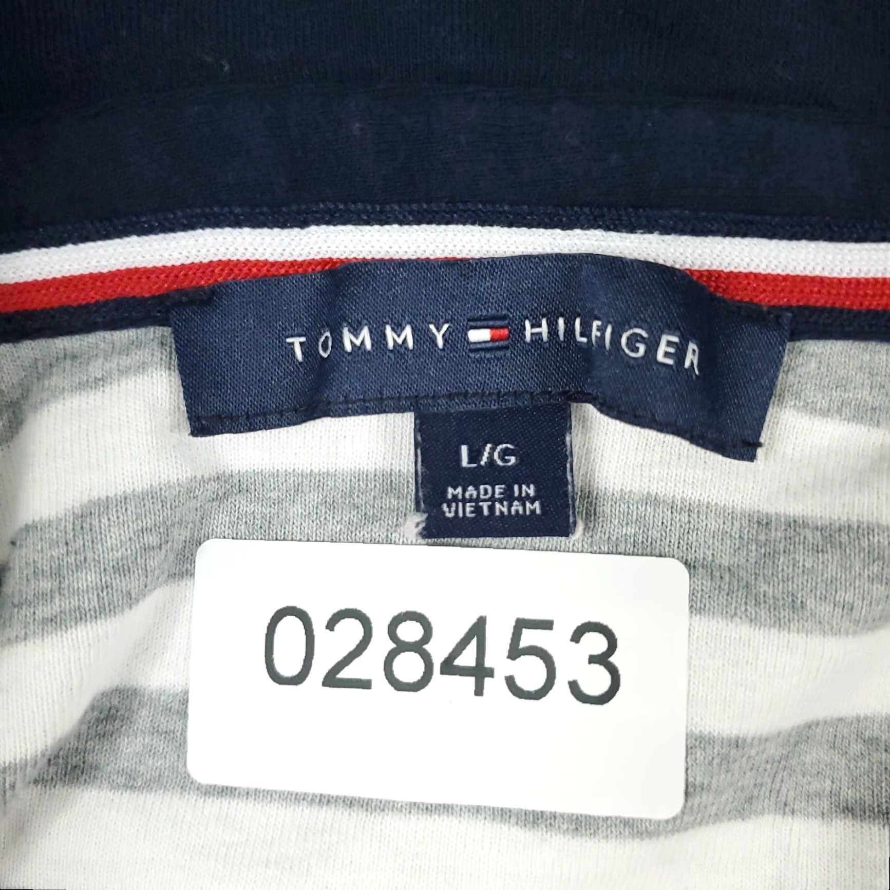 Tommy Hilfiger VINTAGE Tommy Hilfiger Polo Shirt Womens Large Gray Striped Short Sleeve Collared Classic Sports Size L / US 10 / IT 46 - 7 Thumbnail