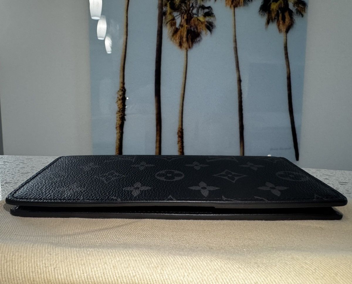 Louis Vuitton Louis Vuitton Brazza Wallet in Monogram Eclipse Size ONE SIZE - 6 Thumbnail