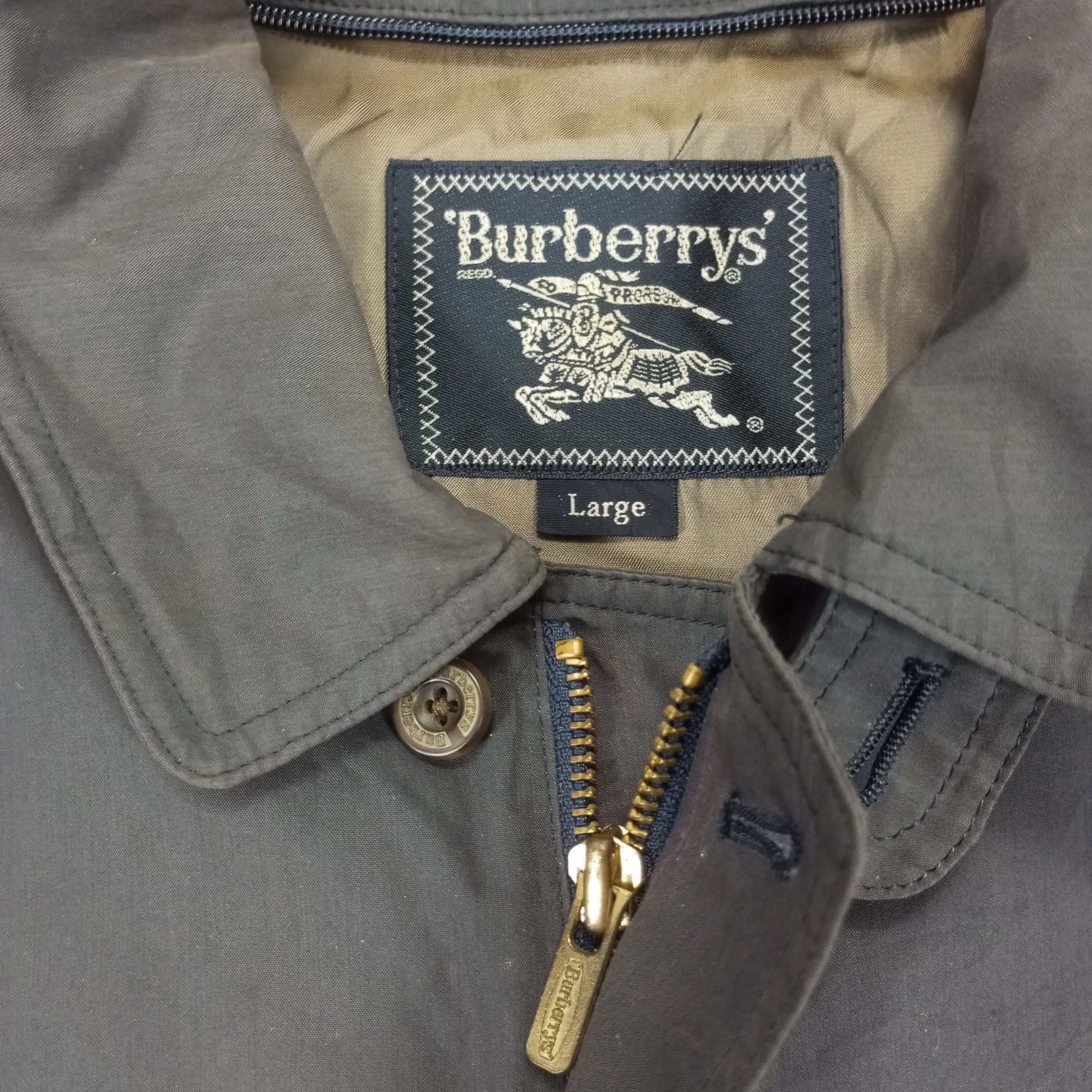 Burberry × Vintage Burberrys Small Logo Design Winter Style Jacket Size US L / EU 52-54 / 3 - 7 Thumbnail