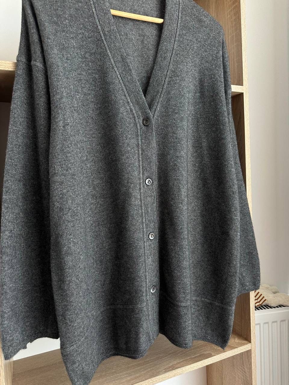 Brunello Cucinelli × Vintage Vintage Brunello Cucinelli Wool Cashmere Cardigan West Gray Size US L / EU 52-54 / 3 - 9 Thumbnail