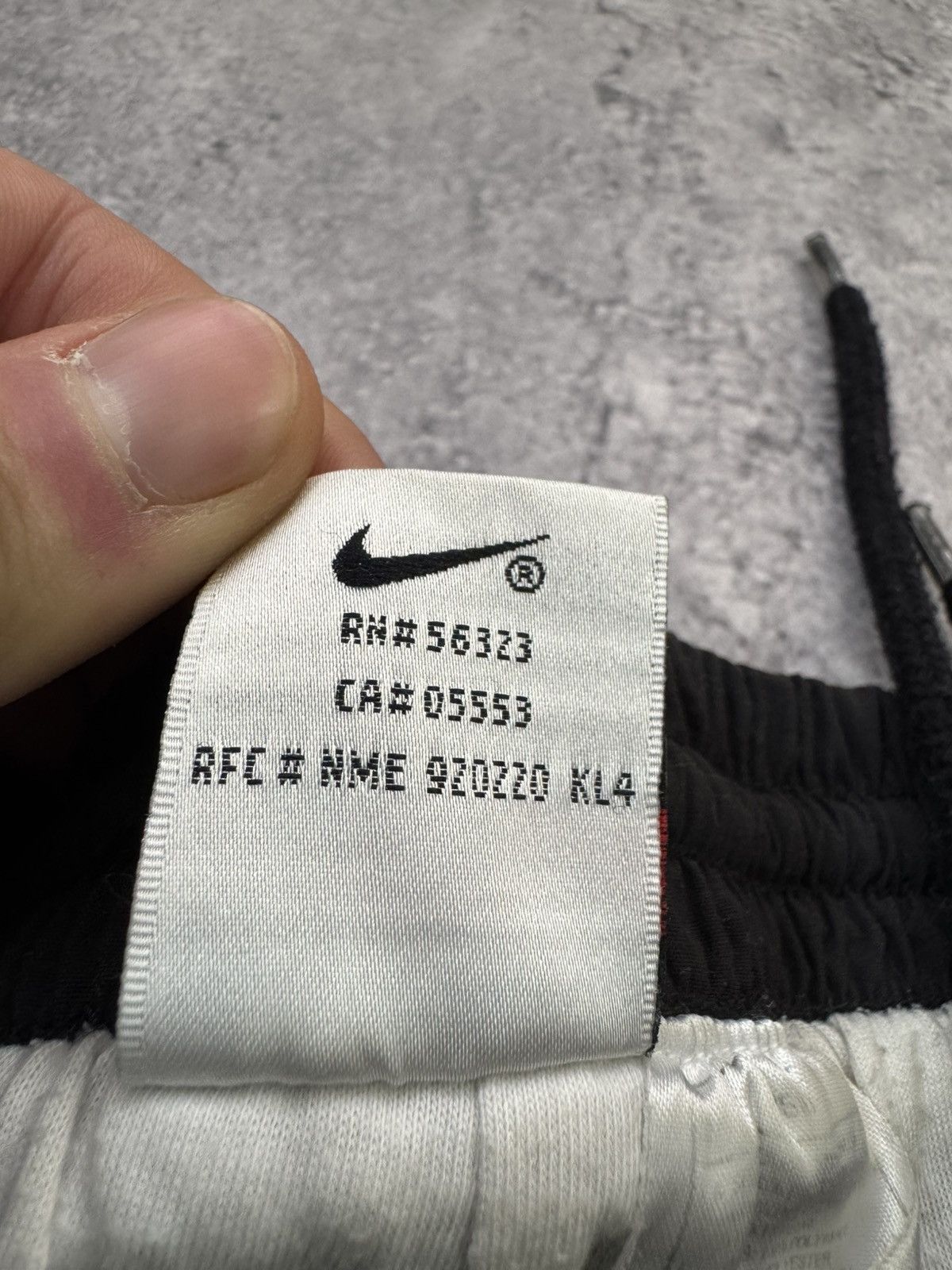 Nike Vintage Nike Nylon Sweatpants Y2K Size US 34 / EU 50 - 6 Thumbnail