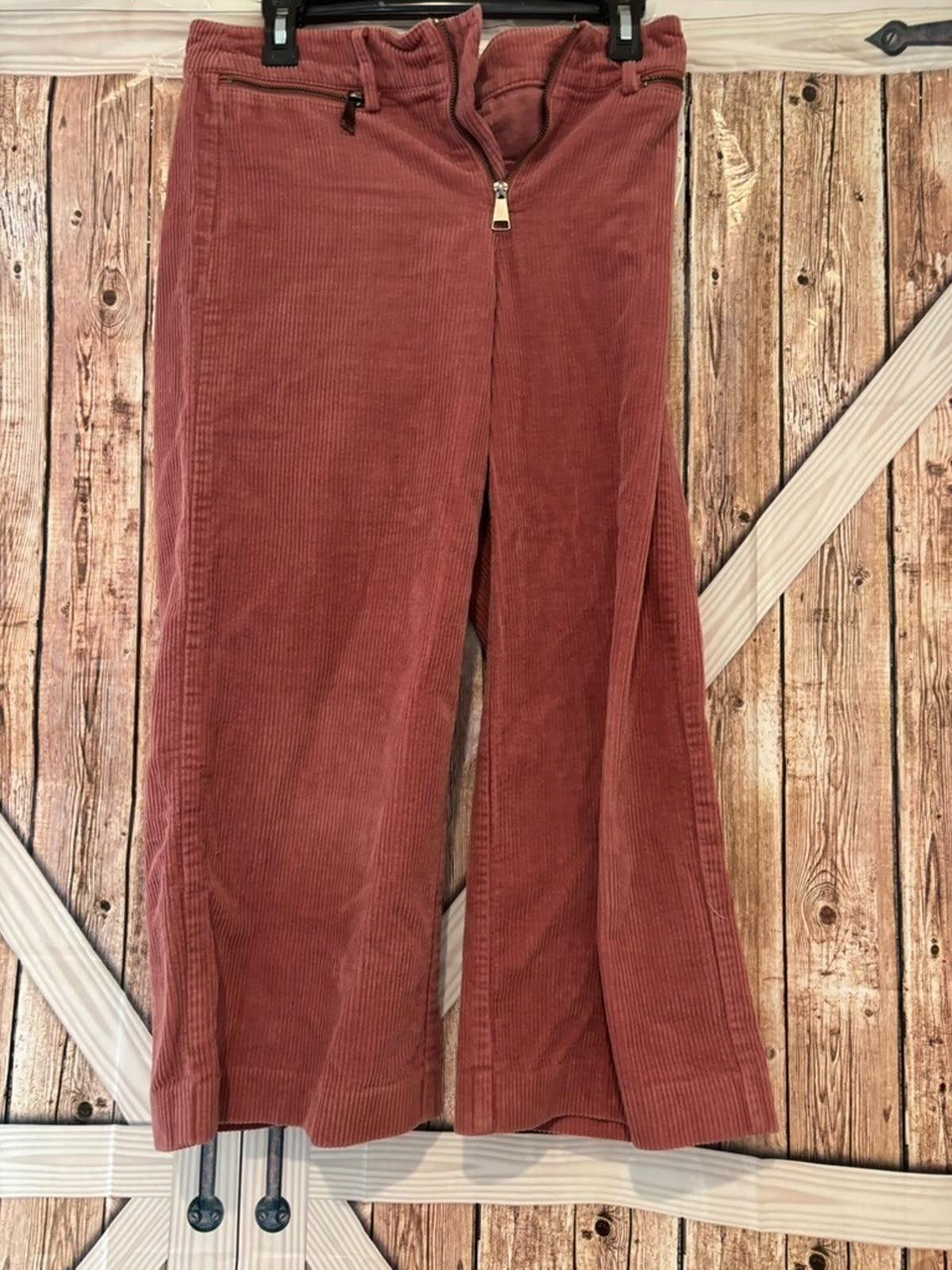 Zara Womens Zara burgundy sz S courdery cropped pants #280 Size 28" / US 6 / IT 42 - 1 Thumbnail