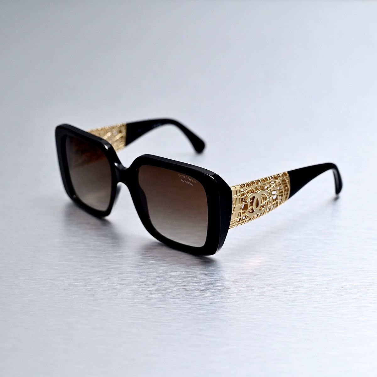 Chanel CHANEL 0CH5532 C622S9 SUNGLASSES Size ONE SIZE - 1 Thumbnail