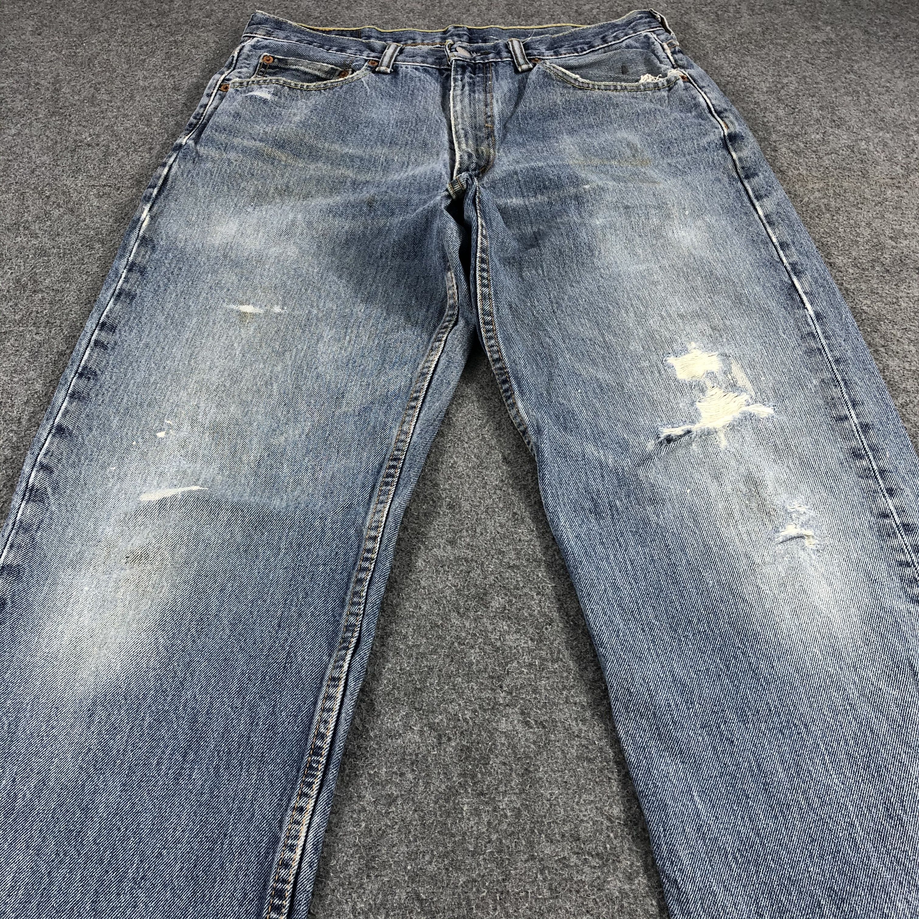Levi's Vintage Levis 550 Jeans Faded Blue Distressed Denim KJ419 Size US 34 / EU 50 - 3 Thumbnail