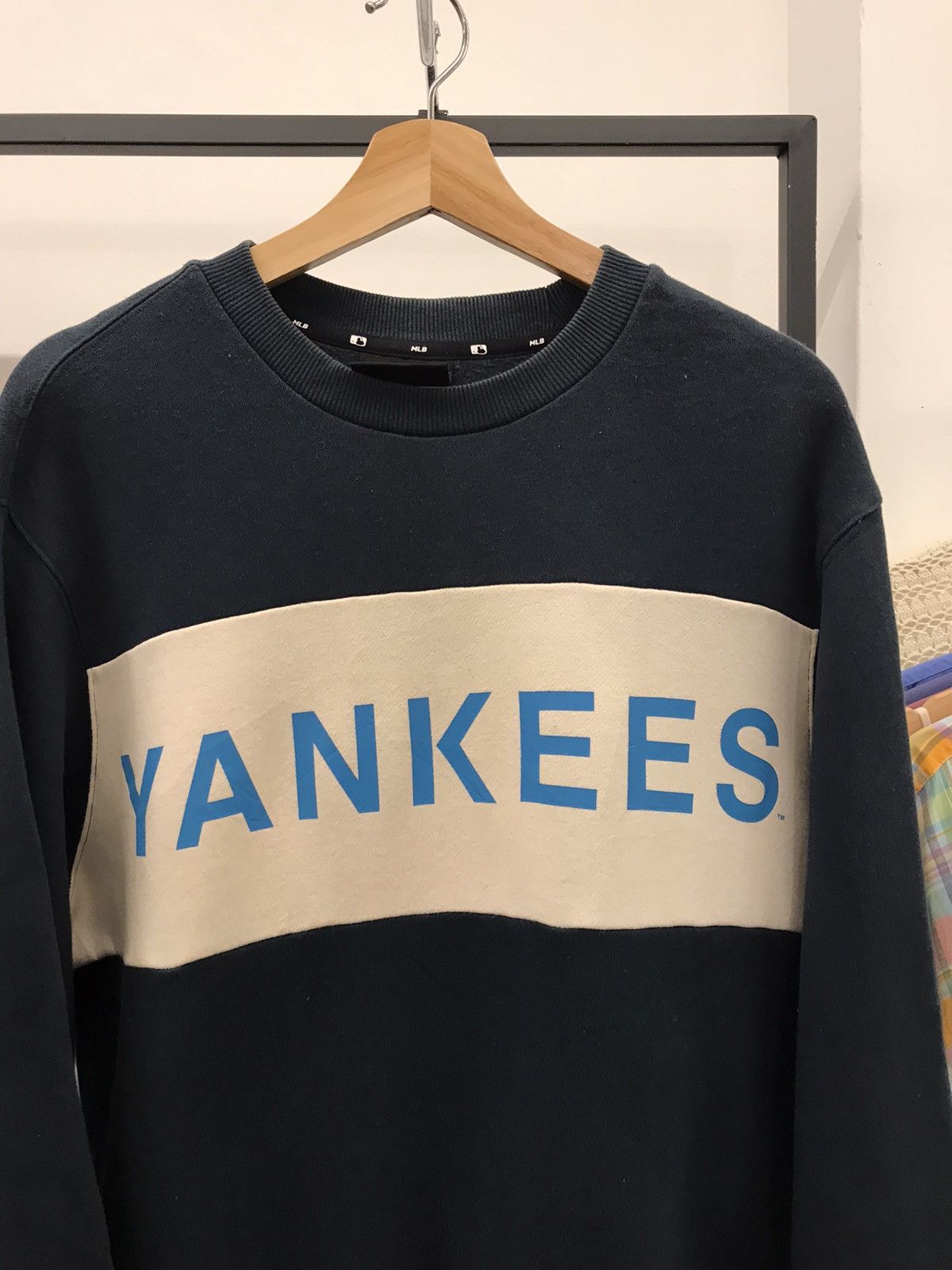 MLB × Vintage Yankees MLB bold Logo Size US L / EU 52-54 / 3 - 3 Thumbnail