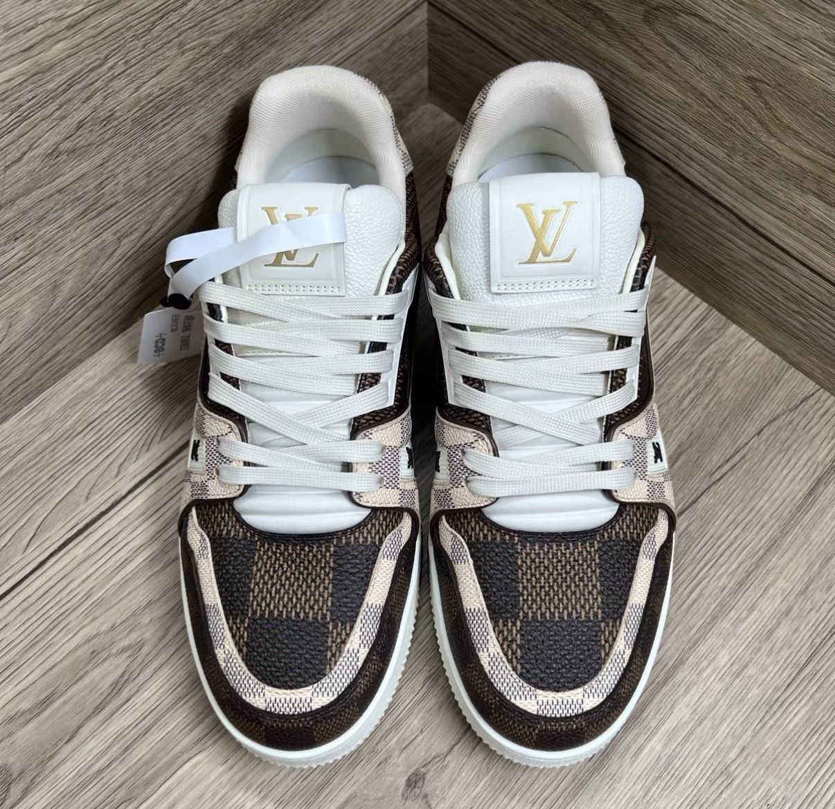 Louis Vuitton Louis Vuitton Trainer Sotheby's Damier Sneakers J41 Size US 8 / EU 41 - 2 Thumbnail