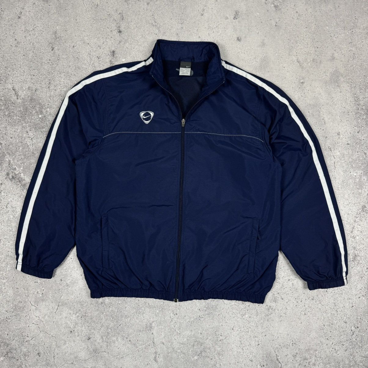 Nike × Vintage Vintage Nike Y2K Track Windbreaker Nylon Jacket Size US L / EU 52-54 / 3 - 1 Thumbnail