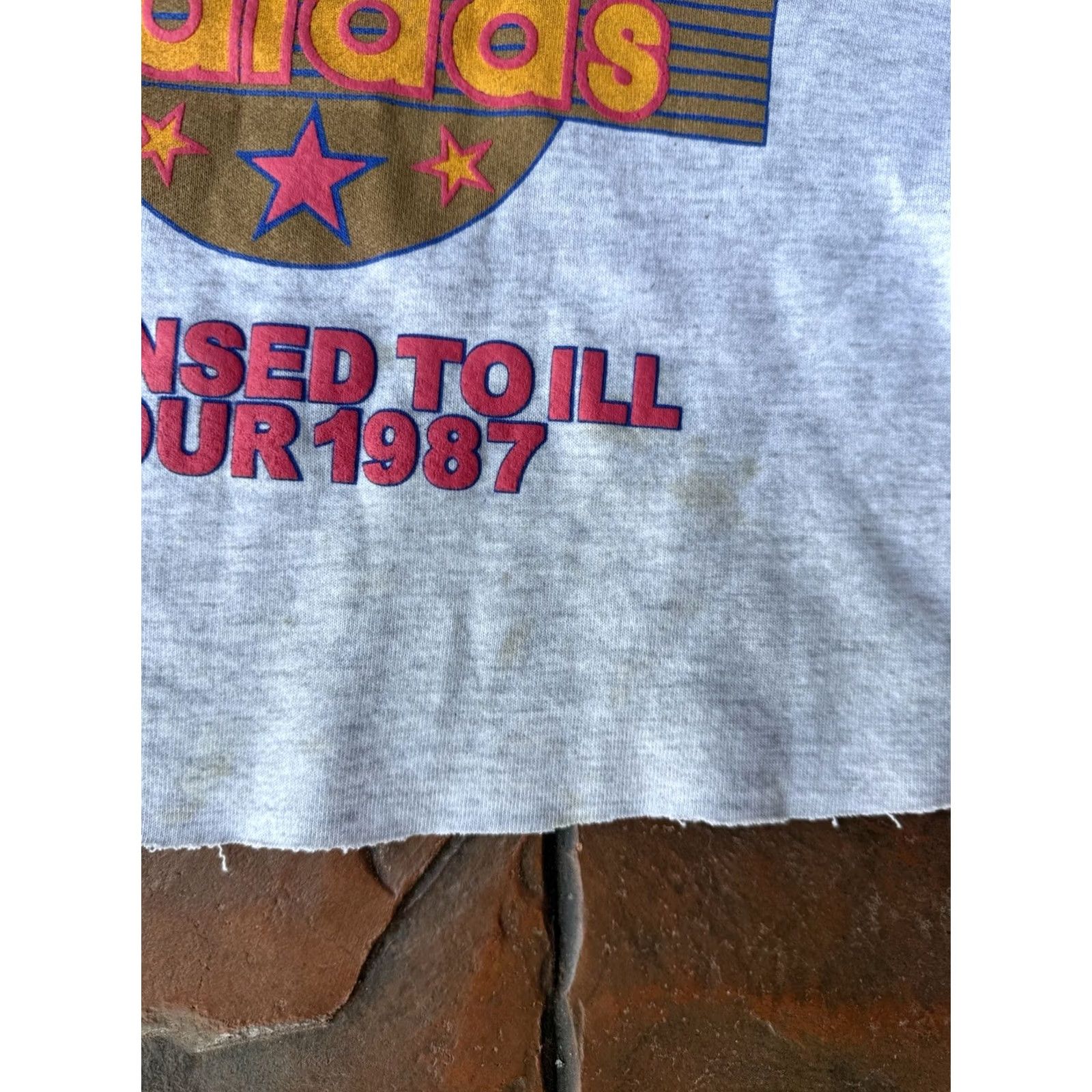 Adidas VINTAGE adidas Run DMC Licensed To Ill Tour Crop Crewneck Sweatshirt L Gray Mens Size US L / EU 52-54 / 3 - 6 Thumbnail