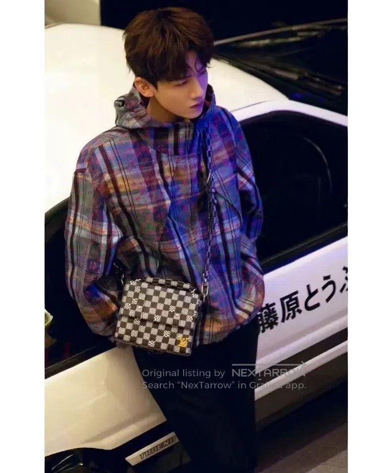 Louis Vuitton Louis Vuitton Plaid full print assault jacket Size US M / EU 48-50 / 2 - 1 Thumbnail