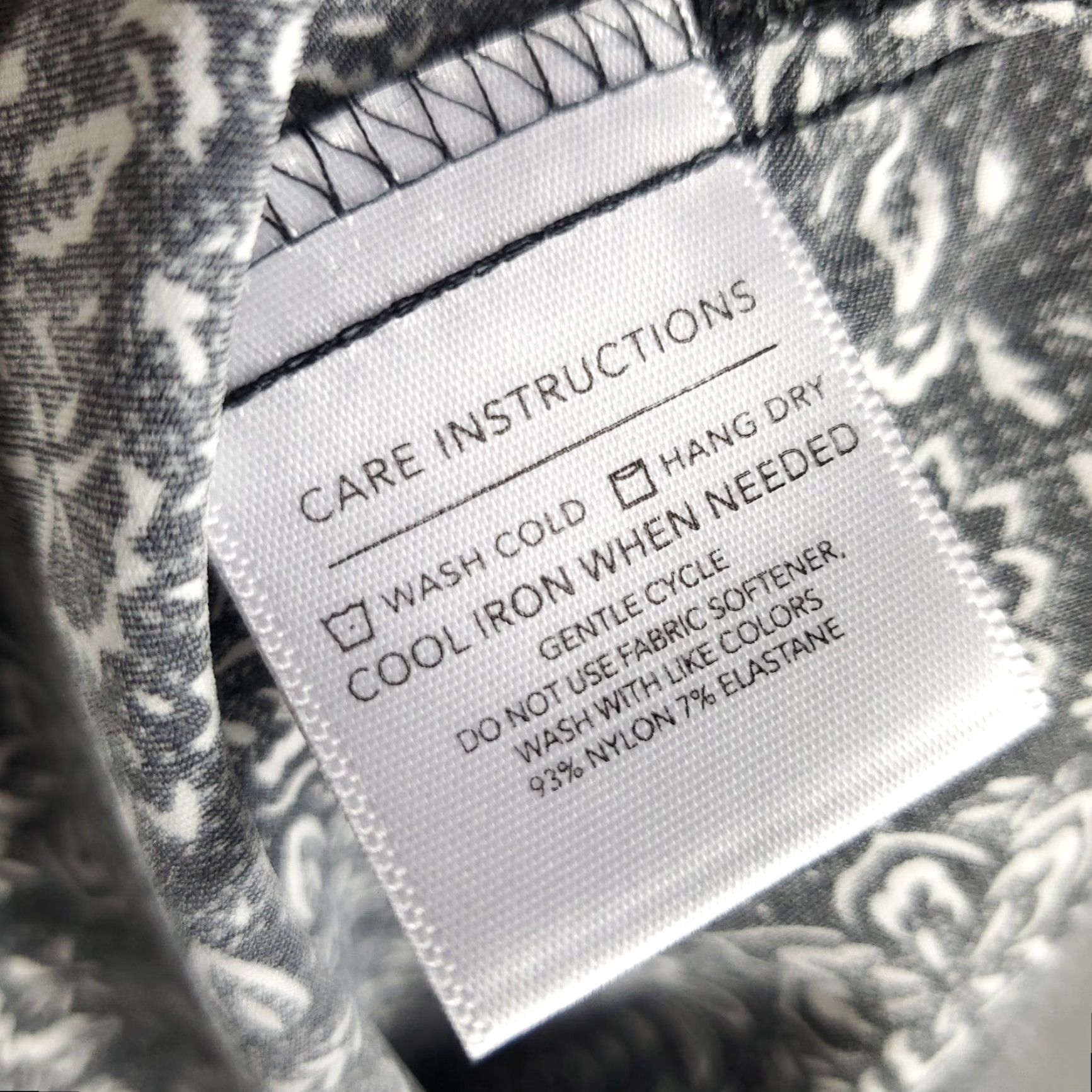 Mizzen+Main Mizzen+Main Shirt Mens Medium Gray Floral Stretch Camp Collar Size US M / EU 48-50 / 2 - 7 Thumbnail