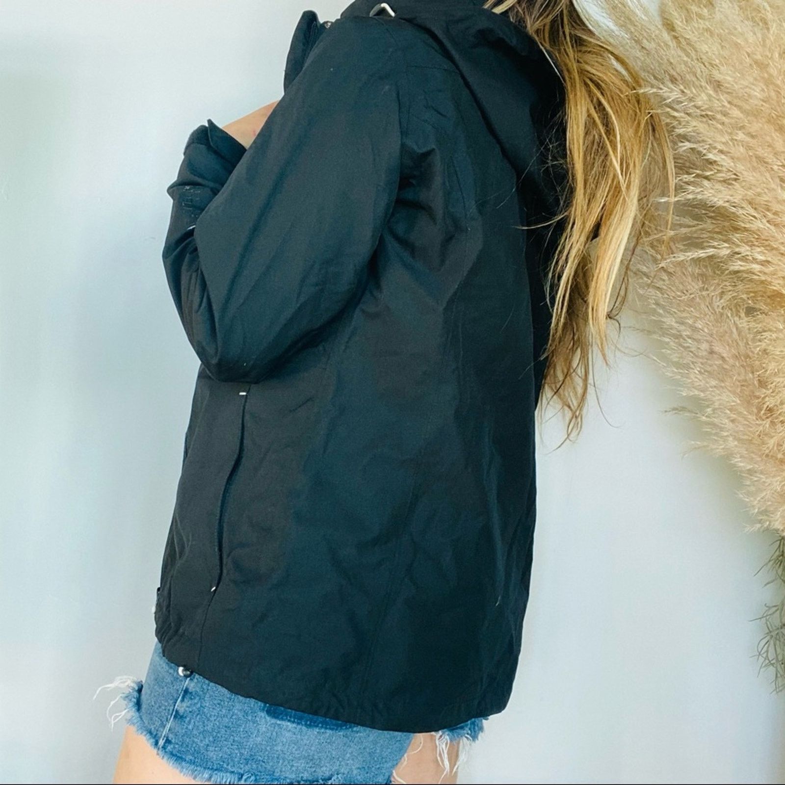 HELLY HANSEN NORDSTROM Black Hooded Rain Jacket Coat Anorak