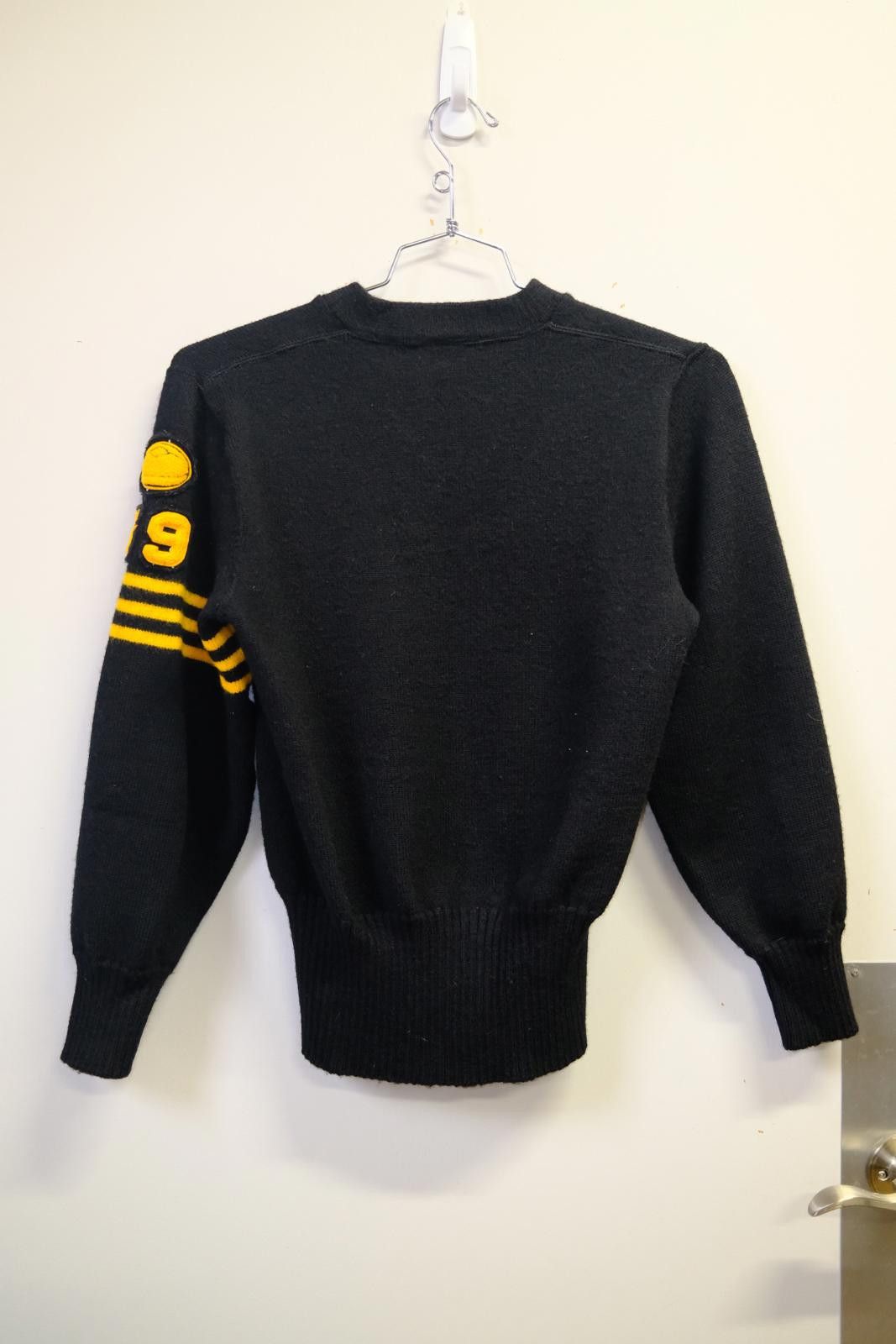 Unknown London 40's V-Neck #59 Sweater Size S / US 4 / IT 40 - 2 Thumbnail