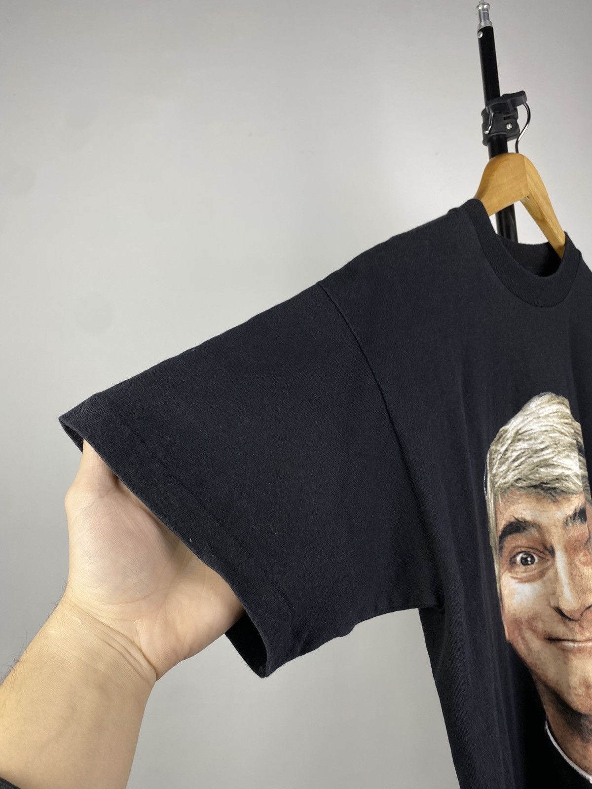 Vintage Vintage 1996 Father Ted TV Series Humor USA T Shirt Size US L / EU 52-54 / 3 - 6 Thumbnail