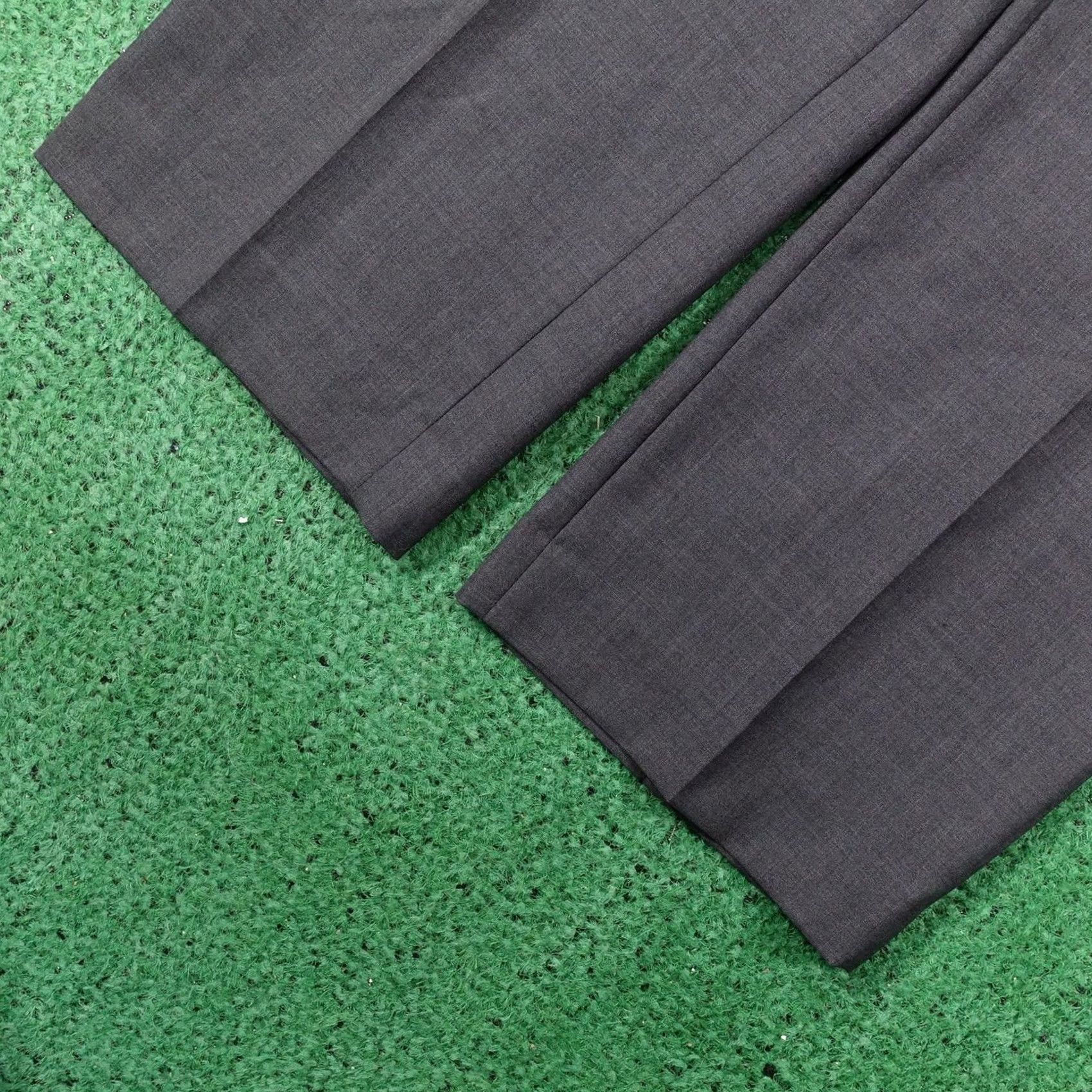 Banana Republic Banana Republic Pants Mens 36x30 Gray Classic Fit Dress Pants Flat Front Wool Size US 36 / EU 52 - 3 Thumbnail
