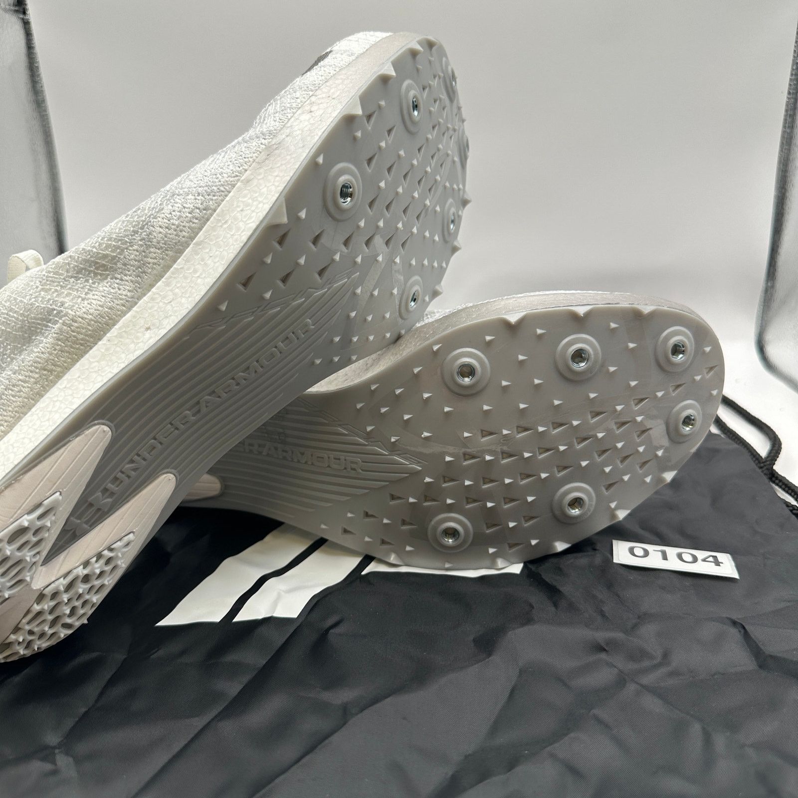 Under Armour UNDER ARMOUR Mens 11.5 Shakedown Elite Track Wht Halo Grey Size US 11.5 / EU 44-45 - 6 Thumbnail