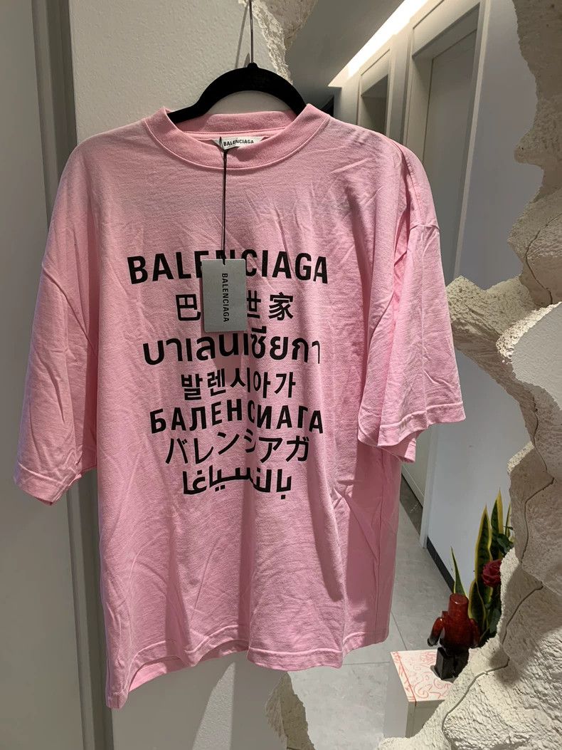 Balenciaga Balenciaga Pink Seven-Nation Language T-Shirt Size XS New Size US XS / EU 42 / 0 - 1 Thumbnail