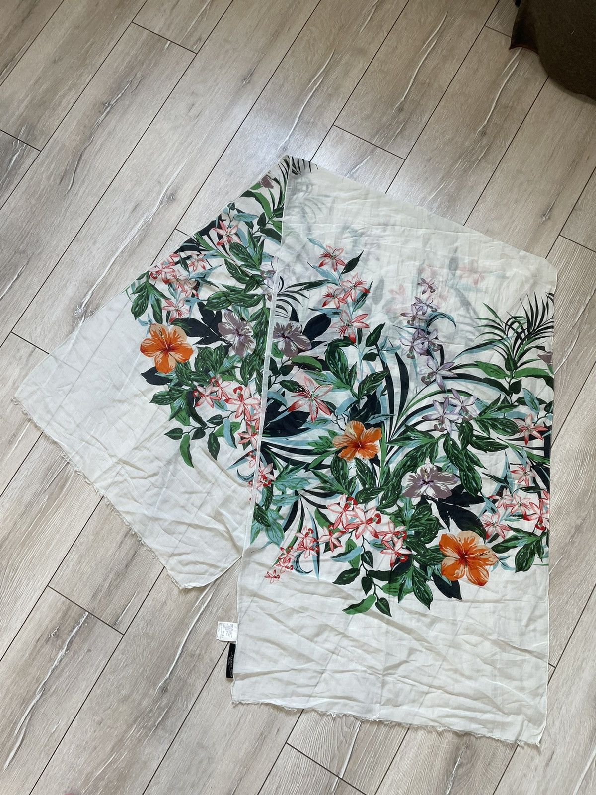 Max Mara MAX MARA, Floral Printed SILK Scarf Size ONE SIZE - 1 Thumbnail