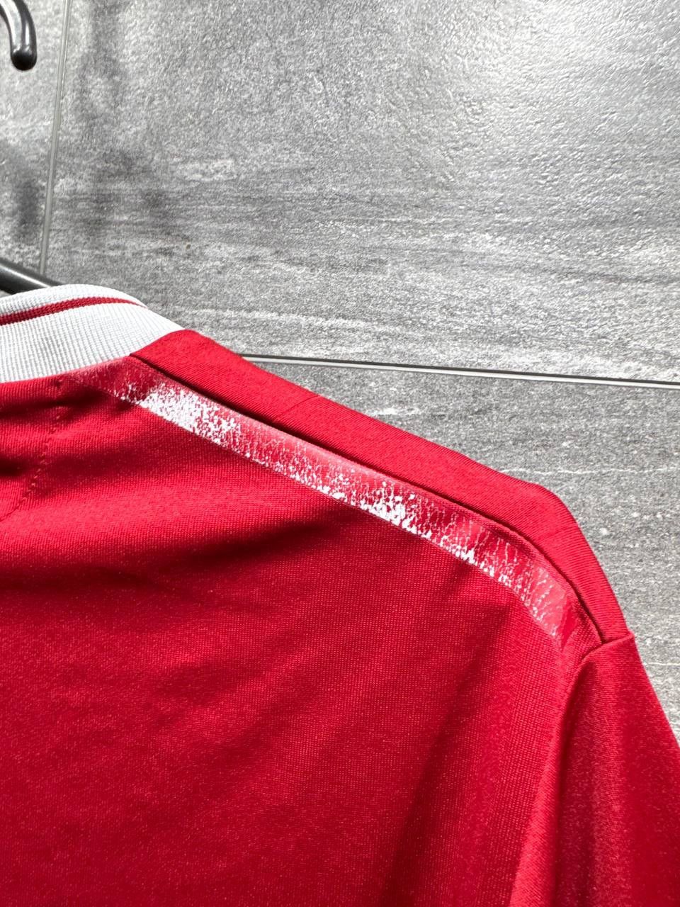 New Balance LIVERPOOL 2017/2018 HOME FOOTBALL SHIRT NEW BALANCE JERSEY Size US M / EU 48-50 / 2 - 16 Thumbnail