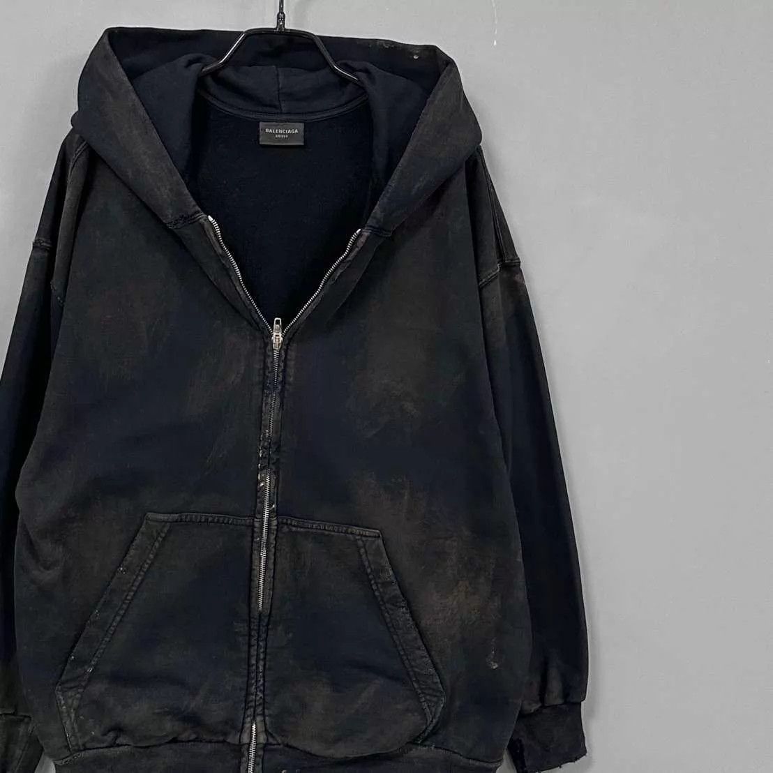 Balenciaga Balenciaga Mud Dyed Distressed Zip Hoodie XS Women Size XS / US 0-2 / IT 36-38 - 2 Thumbnail
