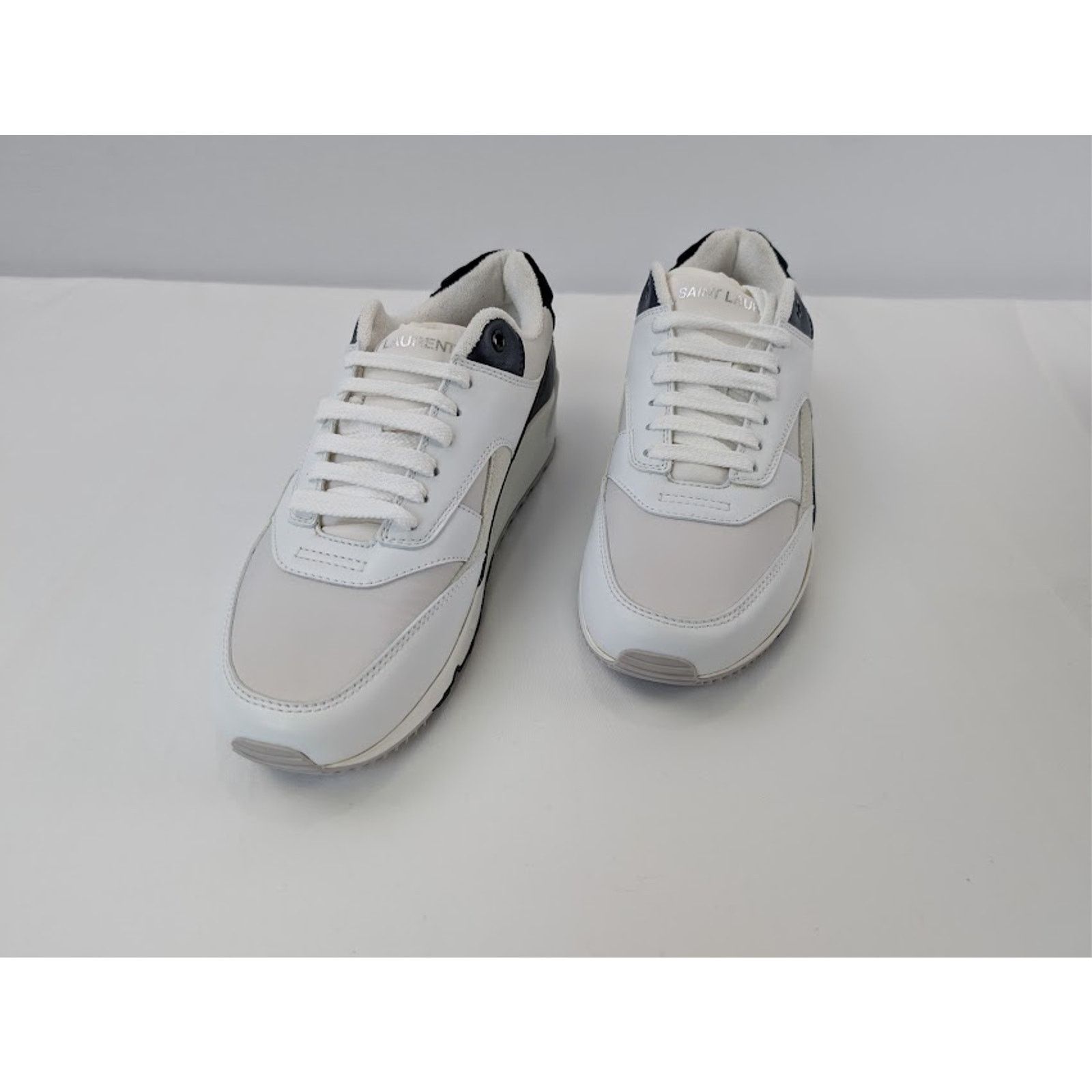 Saint Laurent Paris o1rshd1 Bump 15 Low-Top Sneaker in Blanc Optique / Soft A Size US 8 / EU 41 - 7 Thumbnail