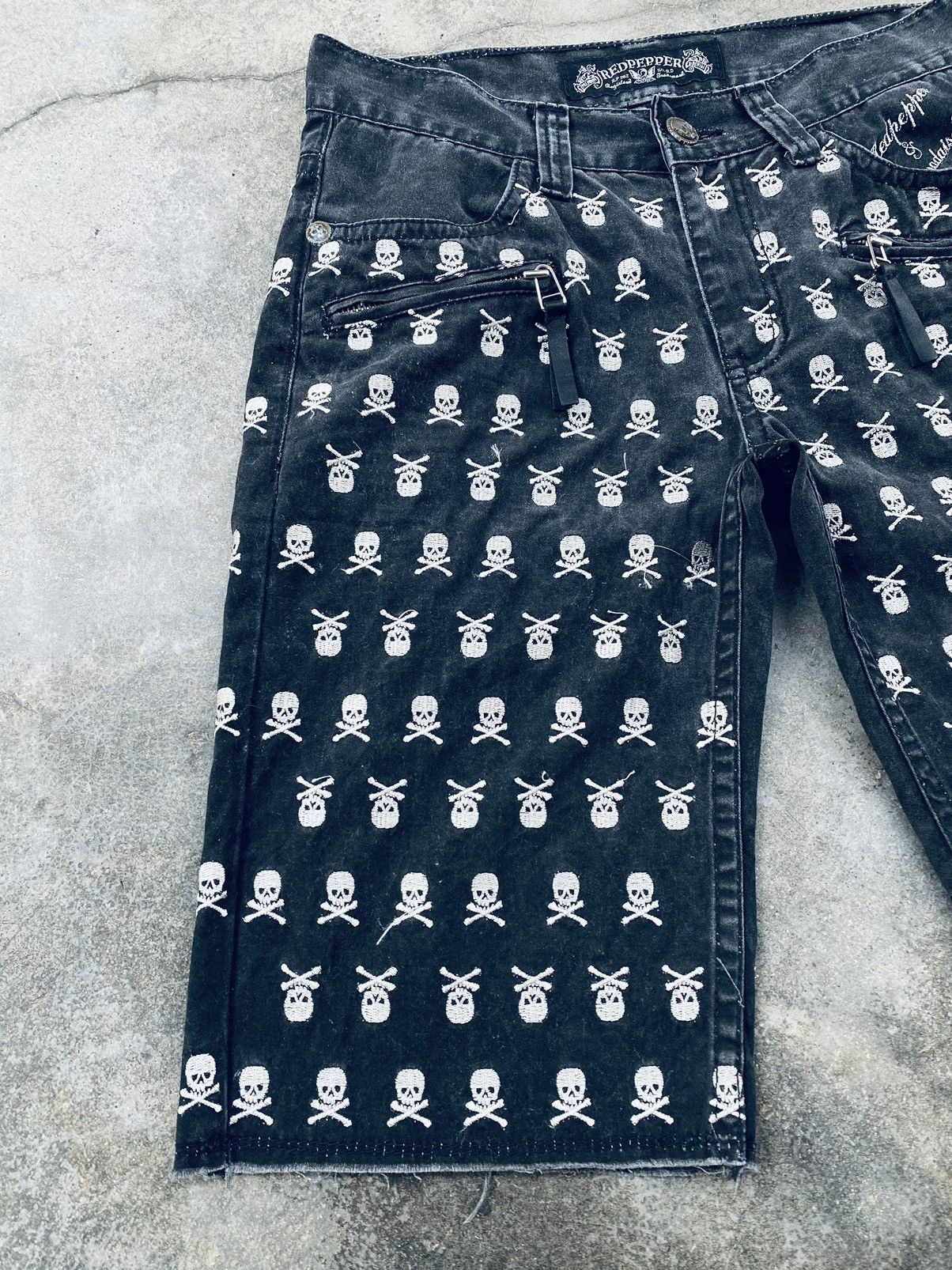 Vintage Vintage Red Pepper Skull Jorts Pants Size US 33 - 3 Thumbnail
