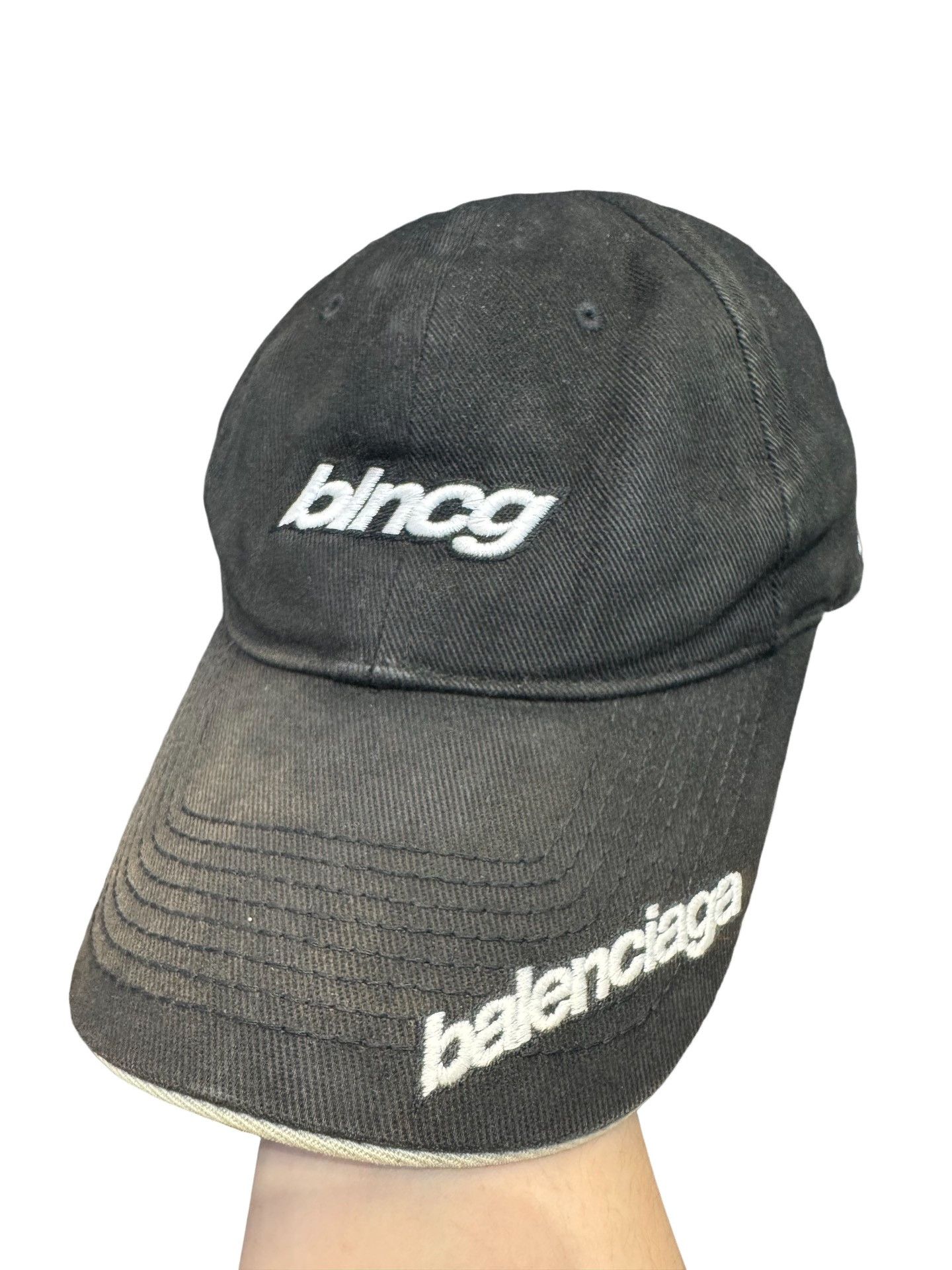 Balenciaga Balenciaga Embroidered Logo Baseball Cap Size L Size ONE SIZE - 1 Thumbnail