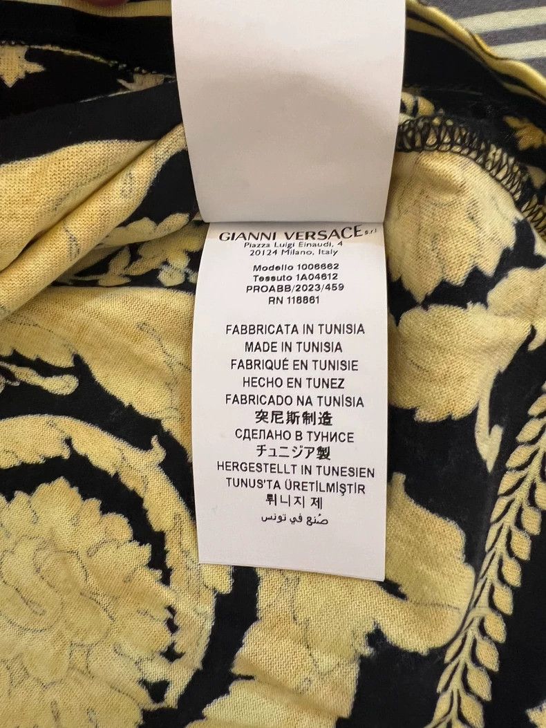 Versace Versace Printed short sleeves Size US XXL / EU 58 / 5 - 6 Thumbnail
