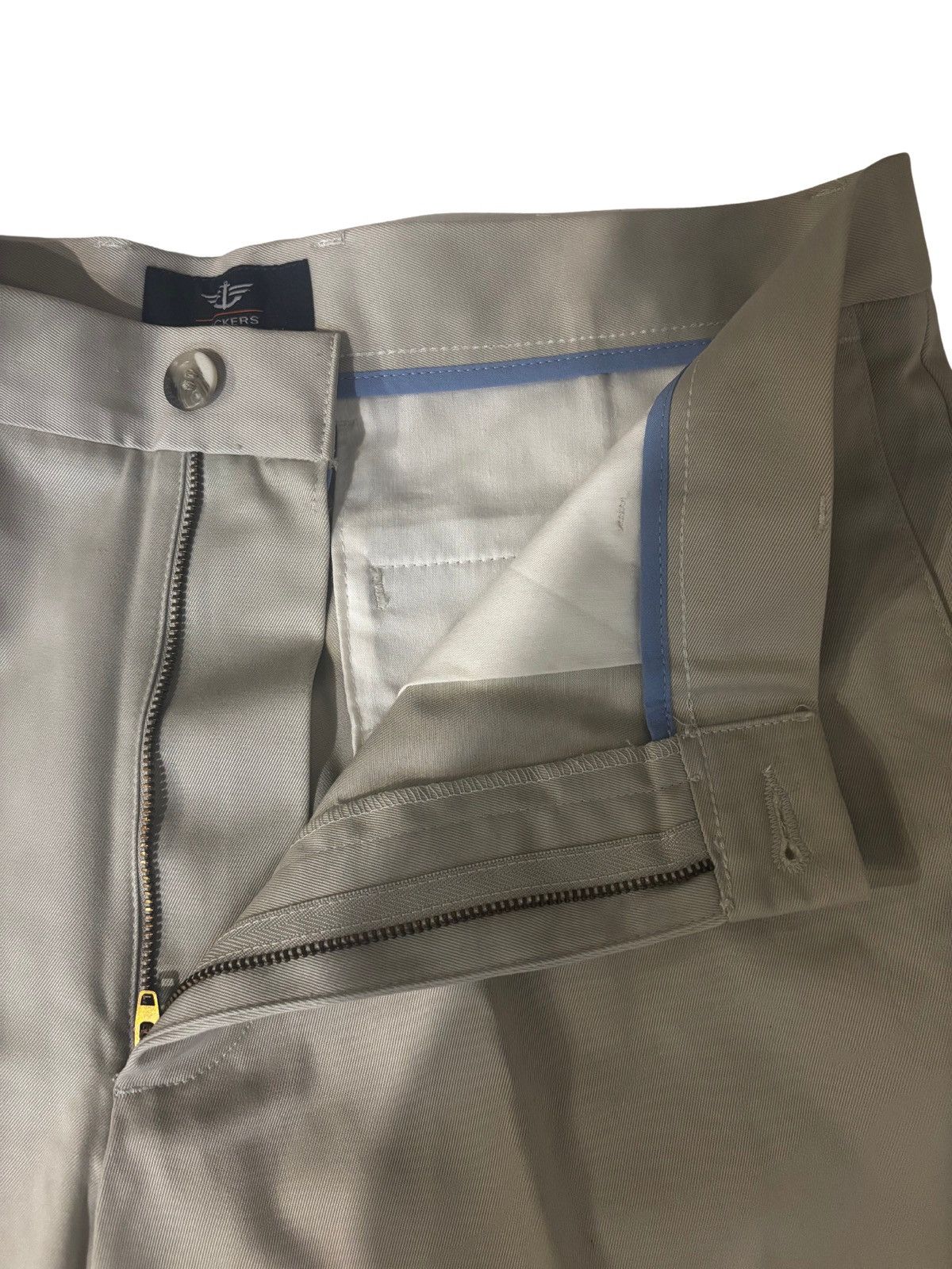 Dockers Men’s beige Chino Pants.mp3430 Size US 34 / EU 50 - 6 Thumbnail