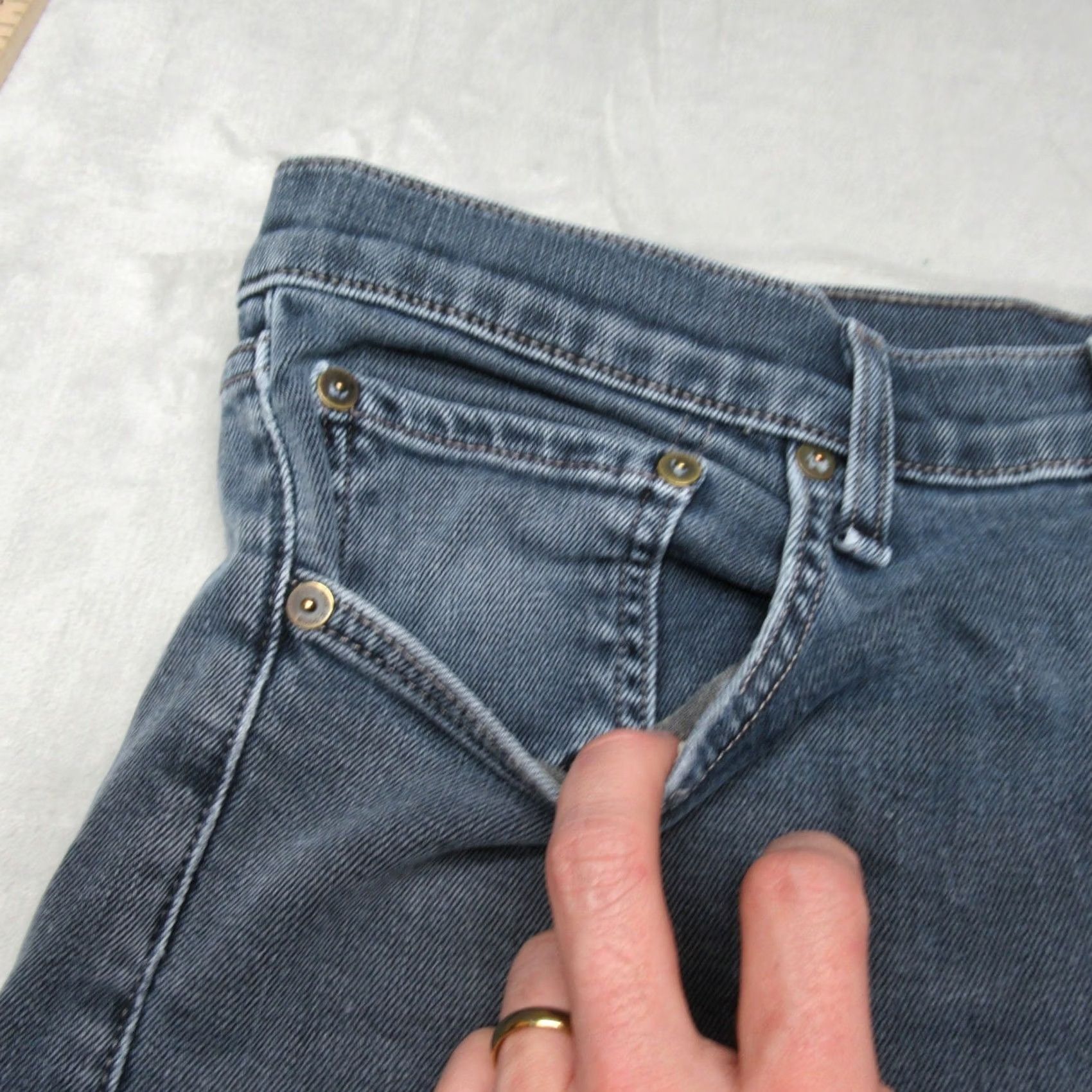 Rag & Bone Rag & Bone Jeans Mens 33x29 Gray Minna Wash Slim Leg 5-Pocket Denim Shirt? Size US 33 - 7 Thumbnail