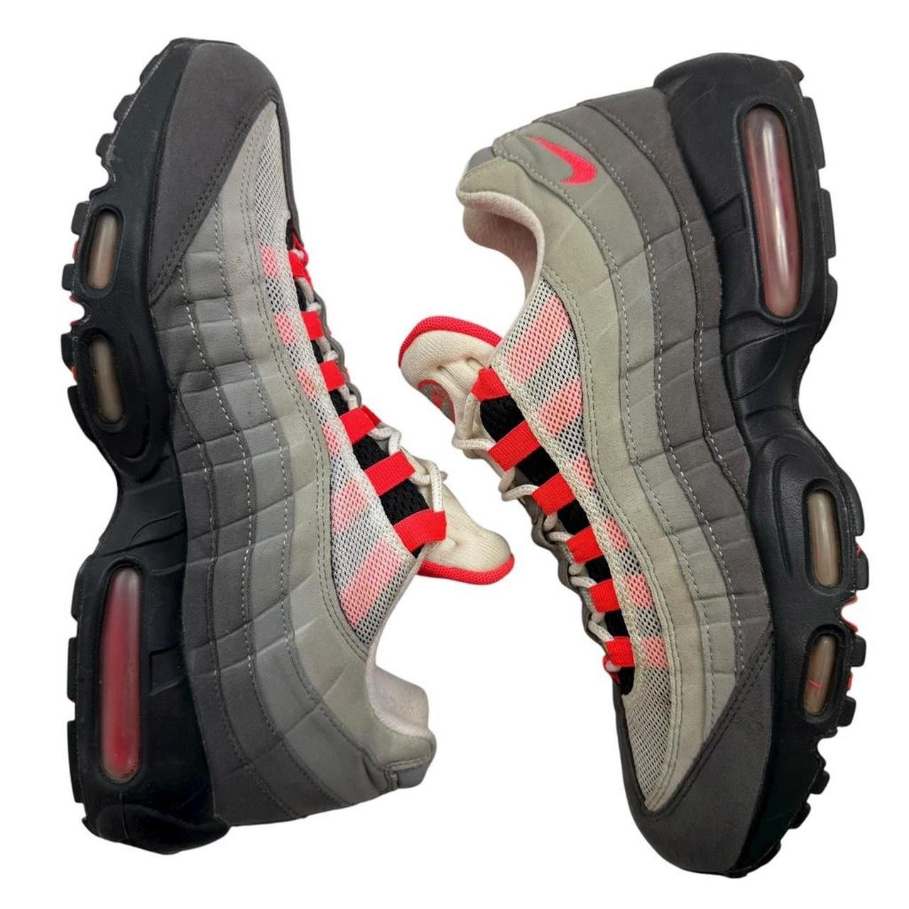 Nike Nike Air Max 95 OG Solar Red 2018 - Size US 10.5 / EU 44.5 Size US 10.5 / EU 43-44 - 4 Thumbnail