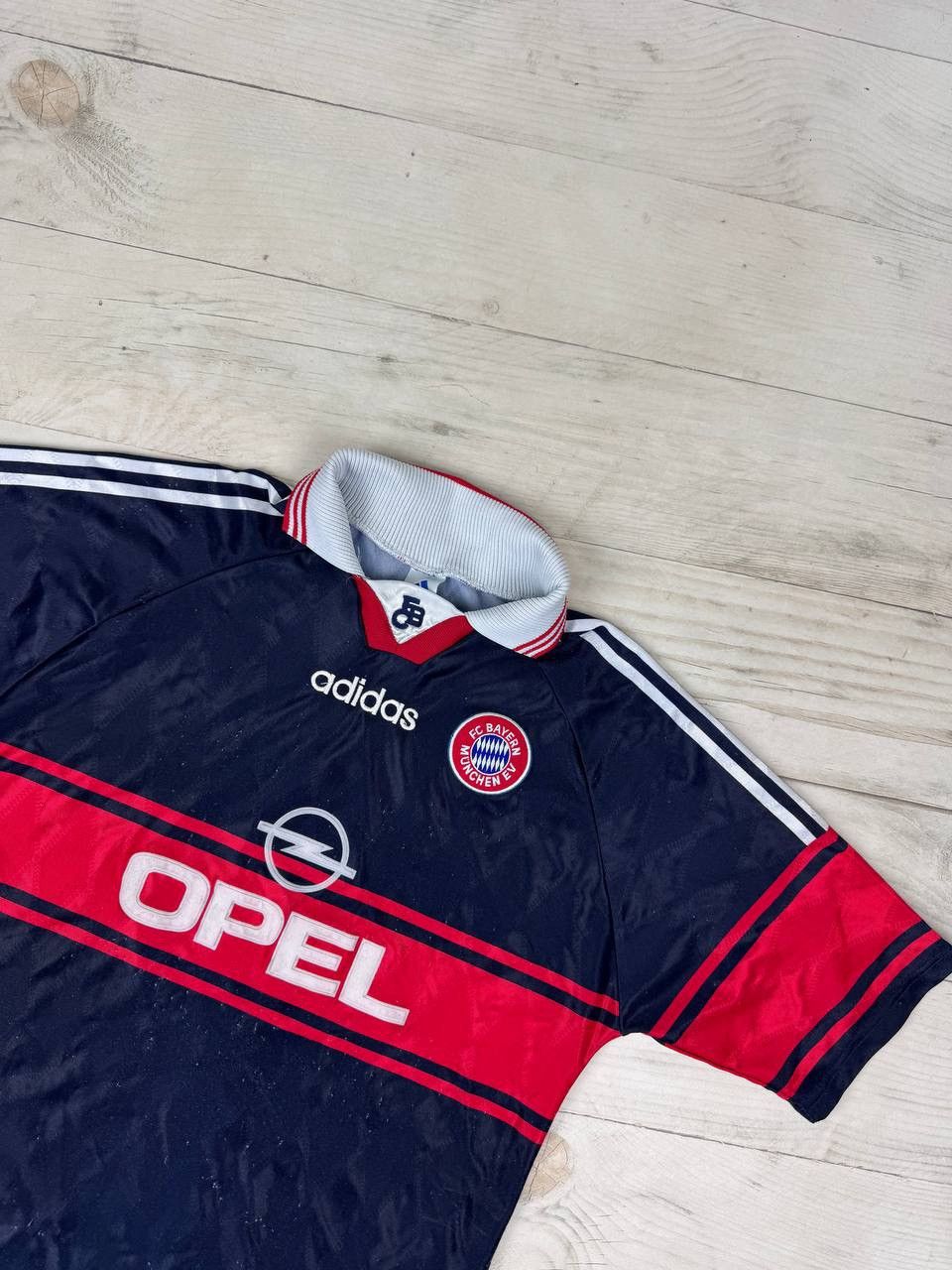 Adidas Vintage Adidas Bayern Munich 1997 1999 Home Shirt Jersey Size US S / EU 44-46 / 1 - 3 Thumbnail