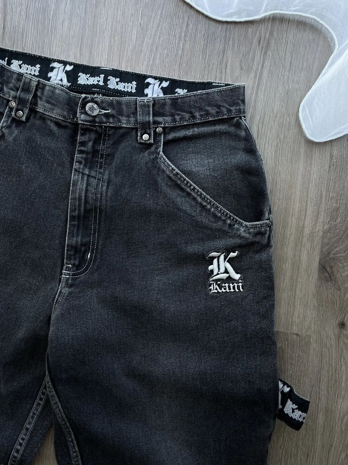 Karl Kani × Vintage Vintage Karl Kani Grey Big Logo Rap Pants Size US 34 / EU 50 - 11 Thumbnail