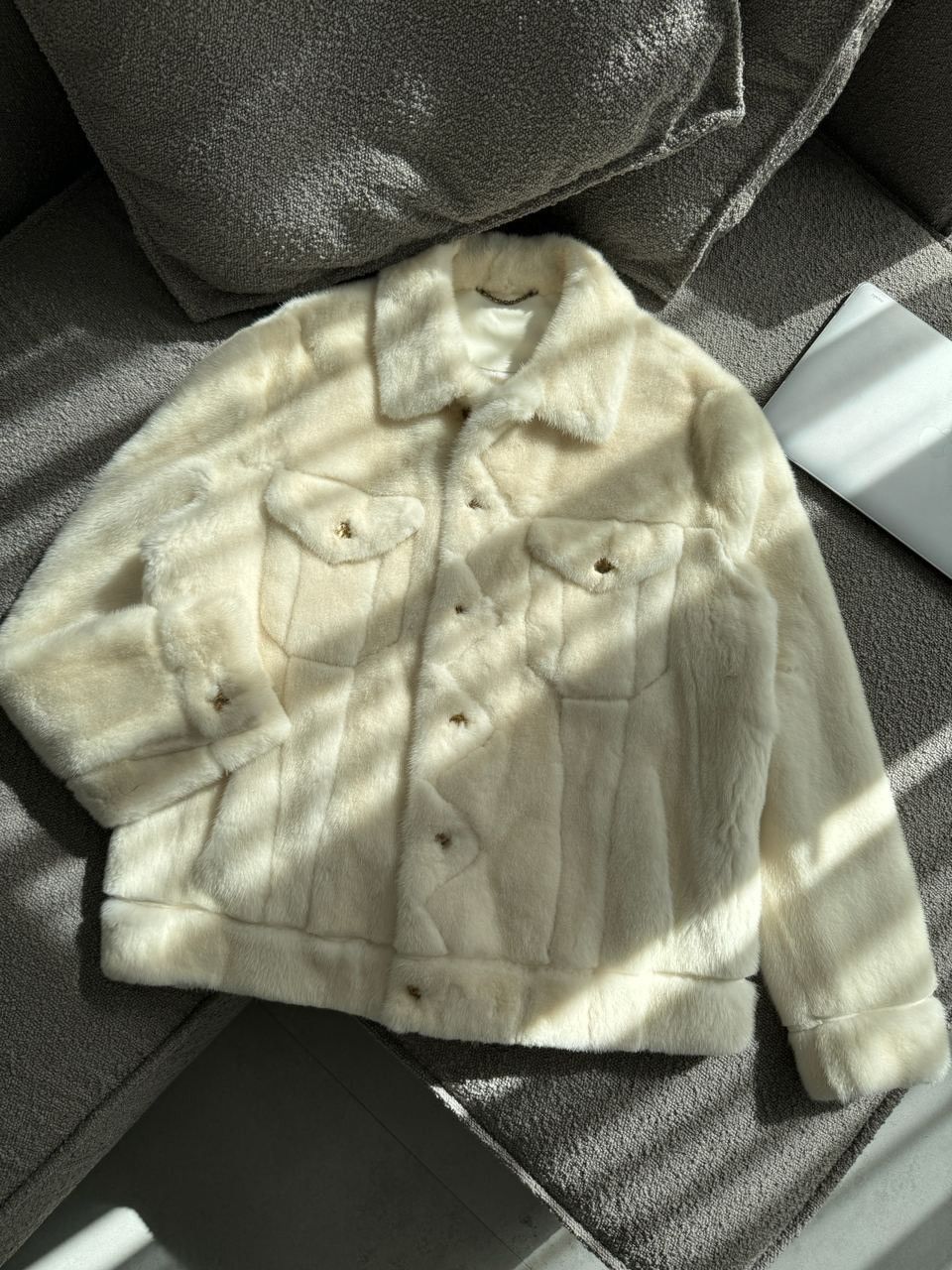 Louis Vuitton Louis Vuitton 100% Mink Fur Jacket SS19 RARE made in FRANCE Size US S / EU 44-46 / 1 - 5 Thumbnail