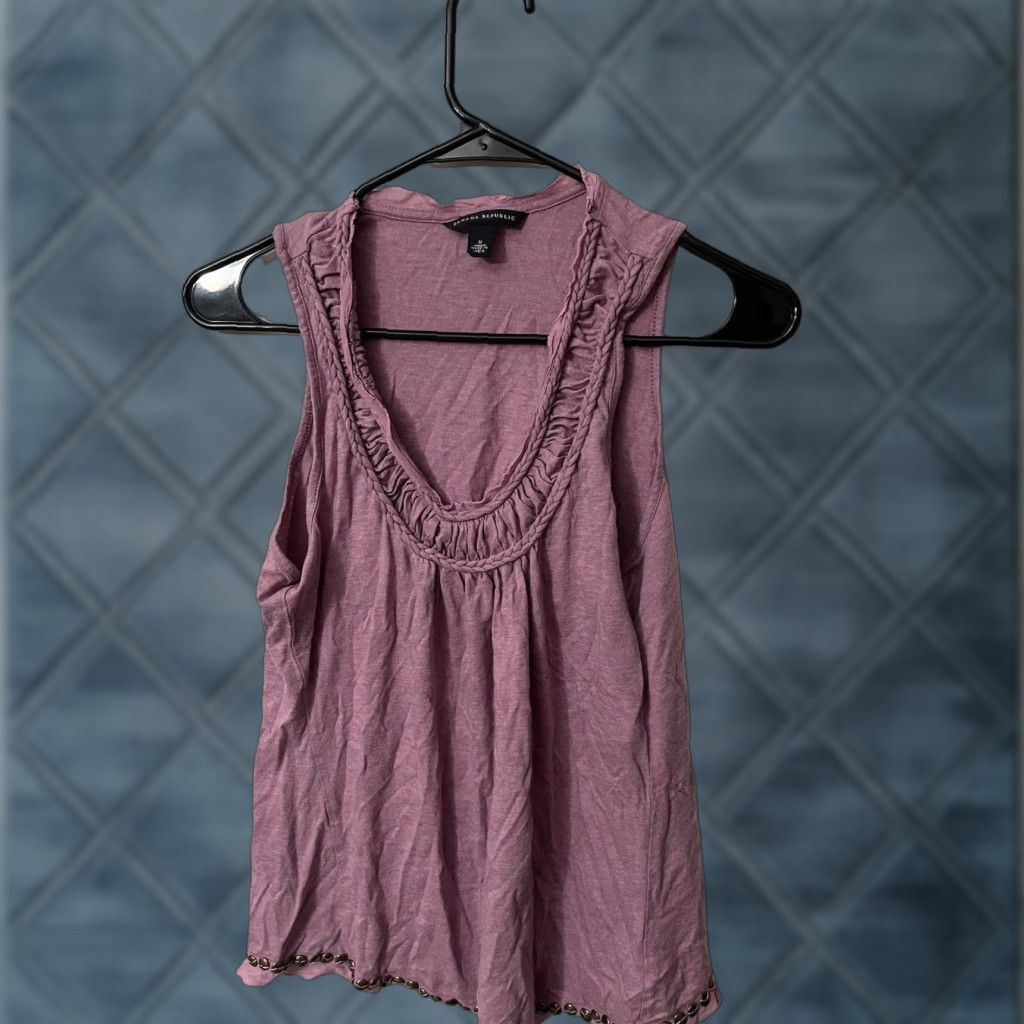 Banana Republic Banana Republic Tank Top Shirt Womens M Pink Purpleish Scoop Neck Soft Banana Republic Tank Top Shirt Womens M Pink Purpleish Scoop Neck Soft Size M / US 6-8 / IT 42-44 - 1 Thumbnail