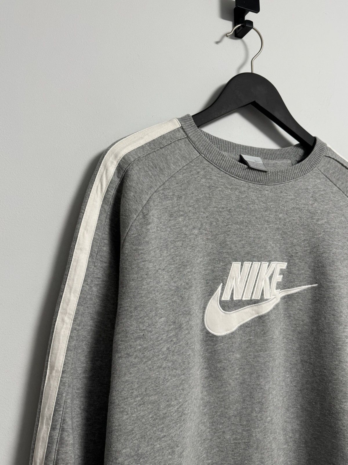 Nike Nike Vintage Y2K Style Big Logo Swoosh Size US L / EU 52-54 / 3 - 6 Thumbnail