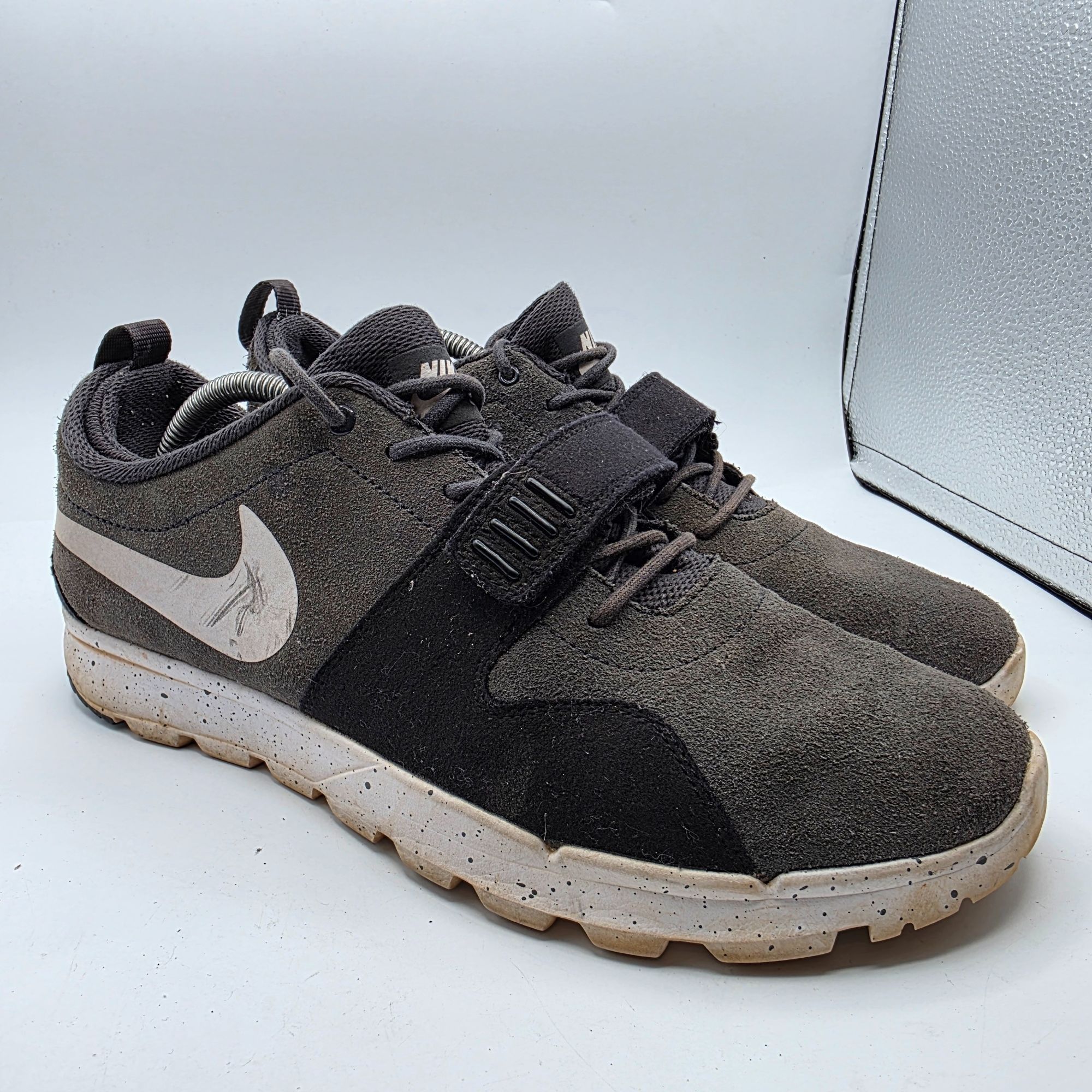 Nike Nike SB Trainerendor Mens Size 11 Black Gray Athletic Shoes Size US 11 / EU 44 - 1 Thumbnail