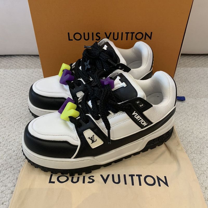 Louis Vuitton Louis Vuitton Trainer Maxi Sneakers for Unisex 0079 Size US 8 / EU 41 - 1 Thumbnail