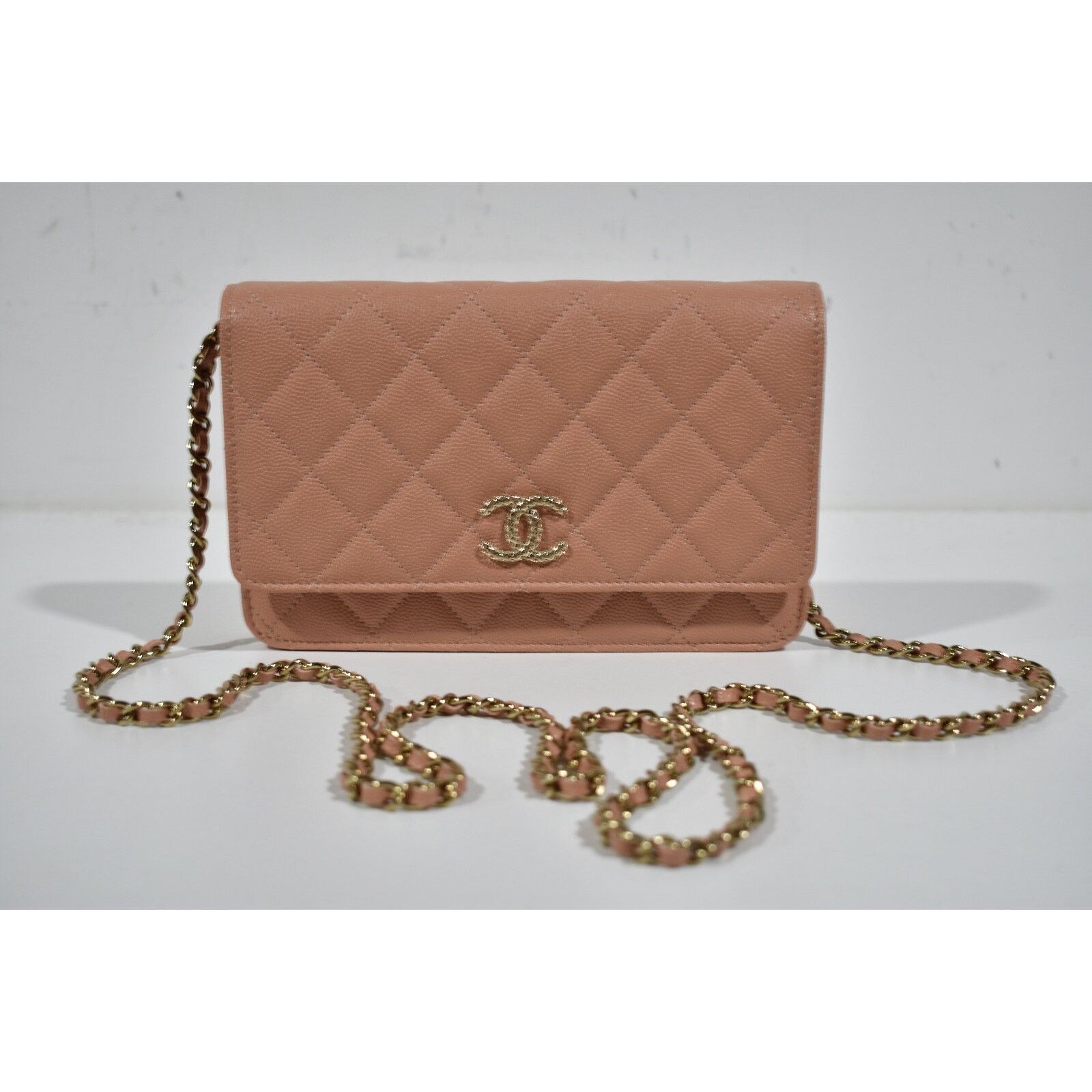 Chanel Chanel Wallet Chain WOC Gold CC Logo Shoulder Crossbody Bag Size ONE SIZE - 5 Thumbnail