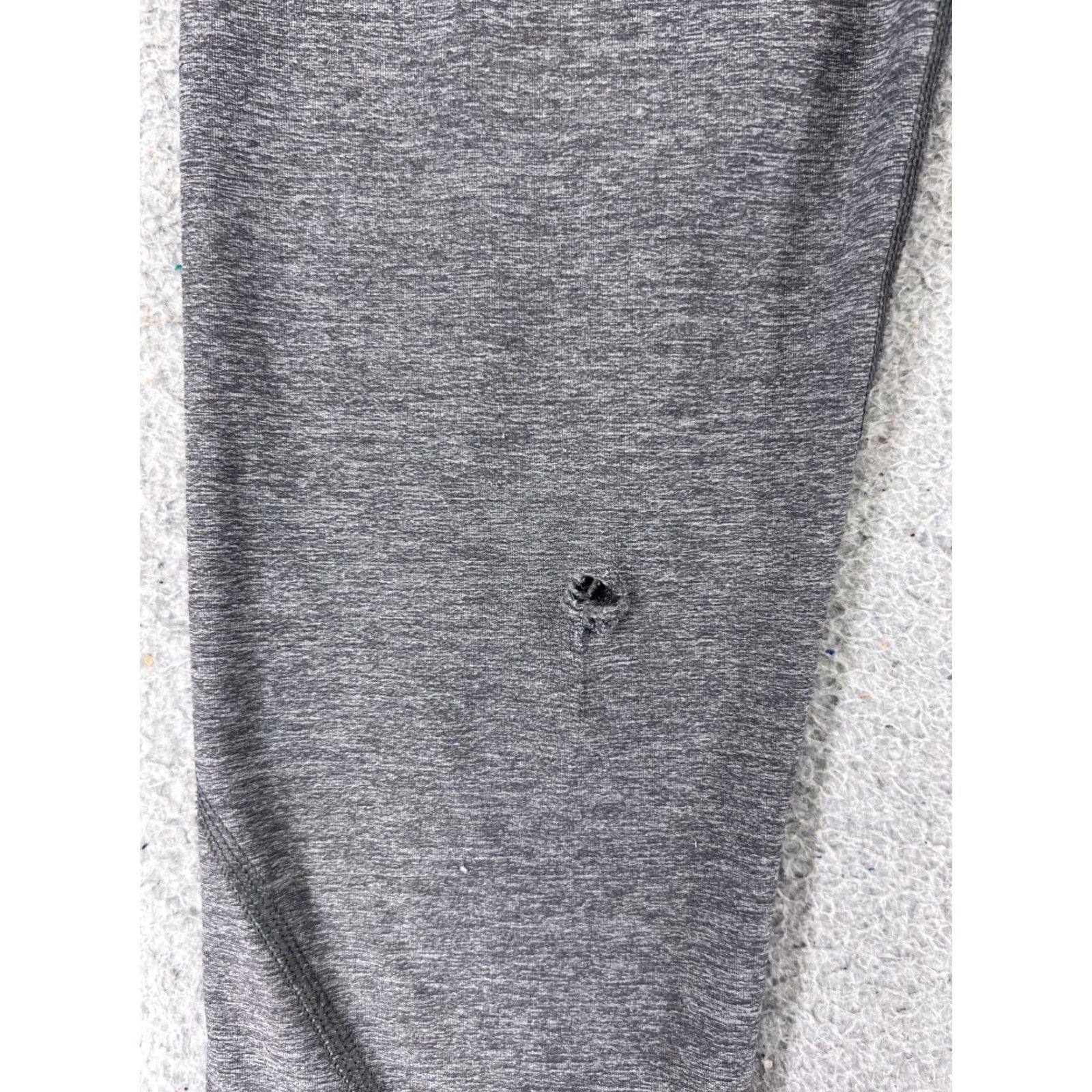Lululemon Lululemon Pants Womens 6 Gray Inspire Crop II Luxtreme Run Running W6B70S Cropped 21in Inseam Womens Size 28" / US 6 / IT 42 - 2 Thumbnail