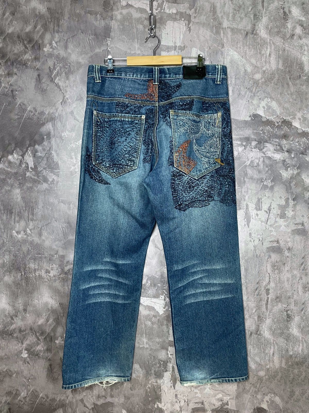 Japanese Brand × Vintage Crazy vintage Y2K baggy embroidered Rocawear denim jeans Size US 34 / EU 50 - 1 Thumbnail
