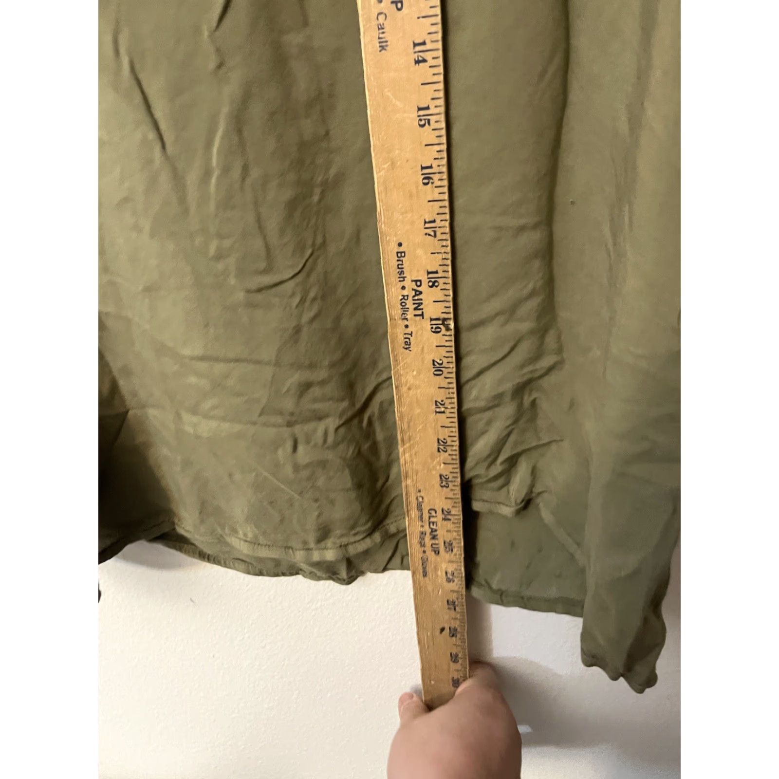 Vintage New York & Company Blouse Women L Green Floral Embroidered Keyhole Neck Beaded Casual Long Sleeve 100% Modal Regular Size L / US 10 / IT 46 - 4 Thumbnail