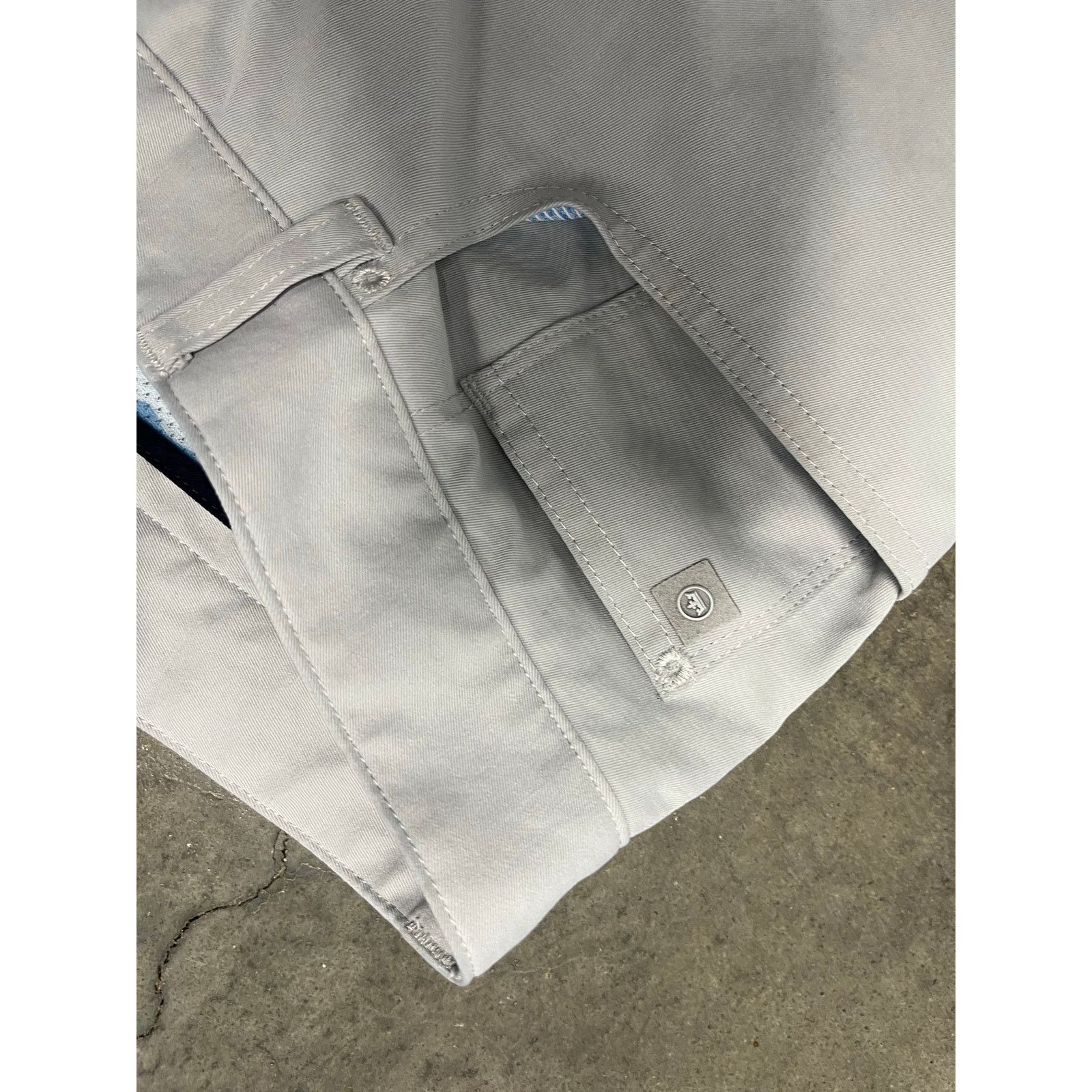 Peter Millar Peter Millar Men's eb66 Performance Five-Pocket Pant 33/32 Size US 32 / EU 48 - 4 Thumbnail