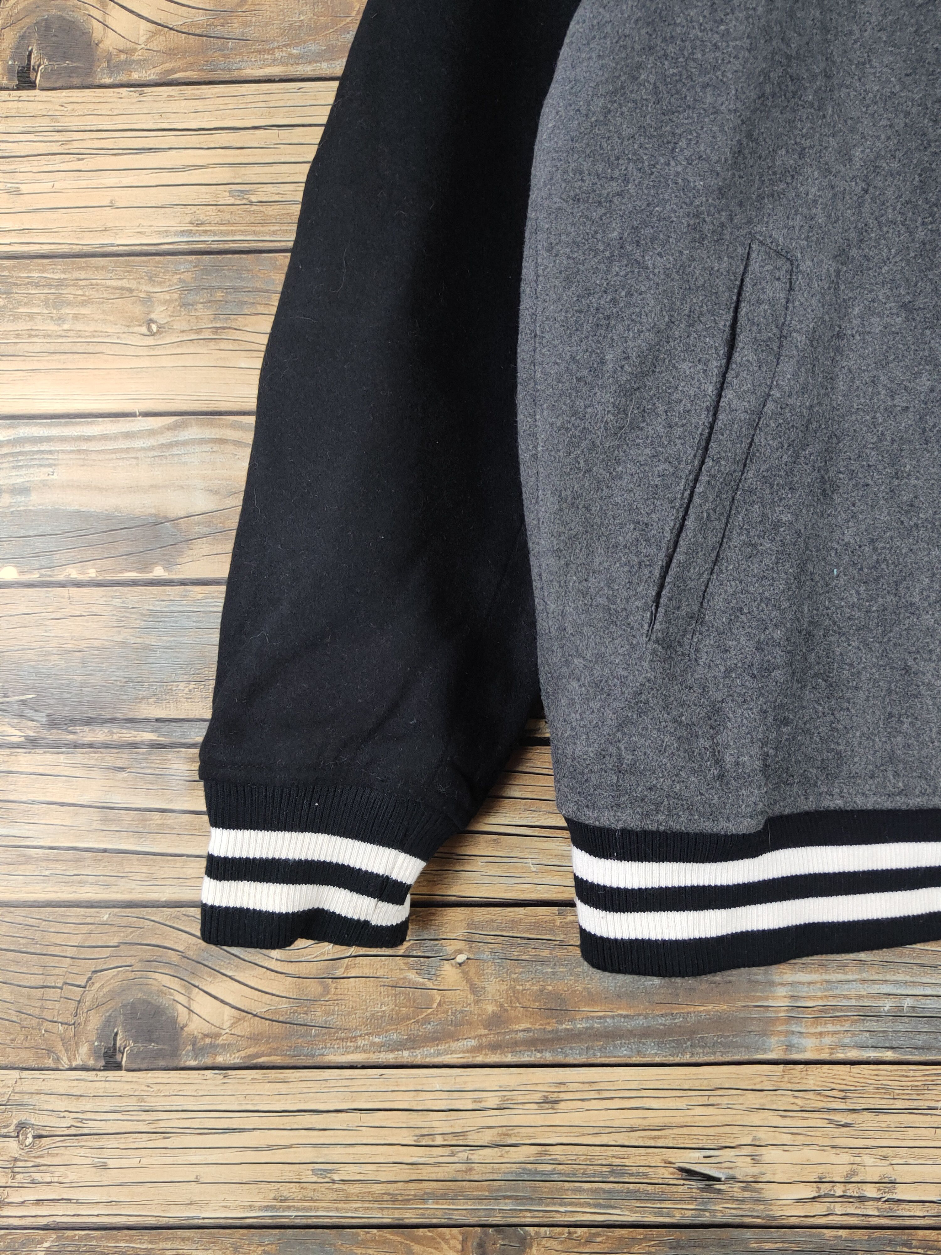 Japanese Brand Roial Dark Gray Wool Varsity Jackets #W2240 Size US M / EU 48-50 / 2 - 4 Thumbnail