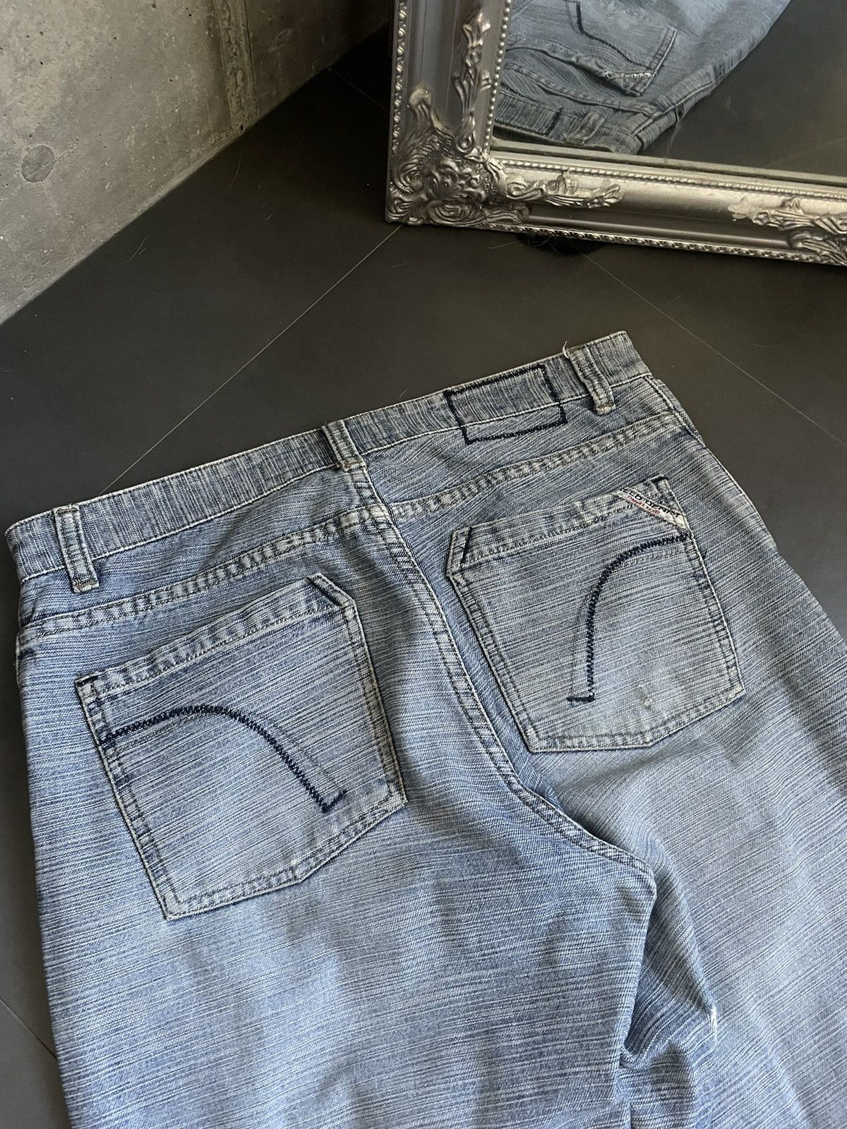 20471120 × Hysteric Glamour × Japanese Brand Rare Archive Flared Baggy Distressed Denim Cyber Skate Faded Size US 34 / EU 50 - 7 Thumbnail