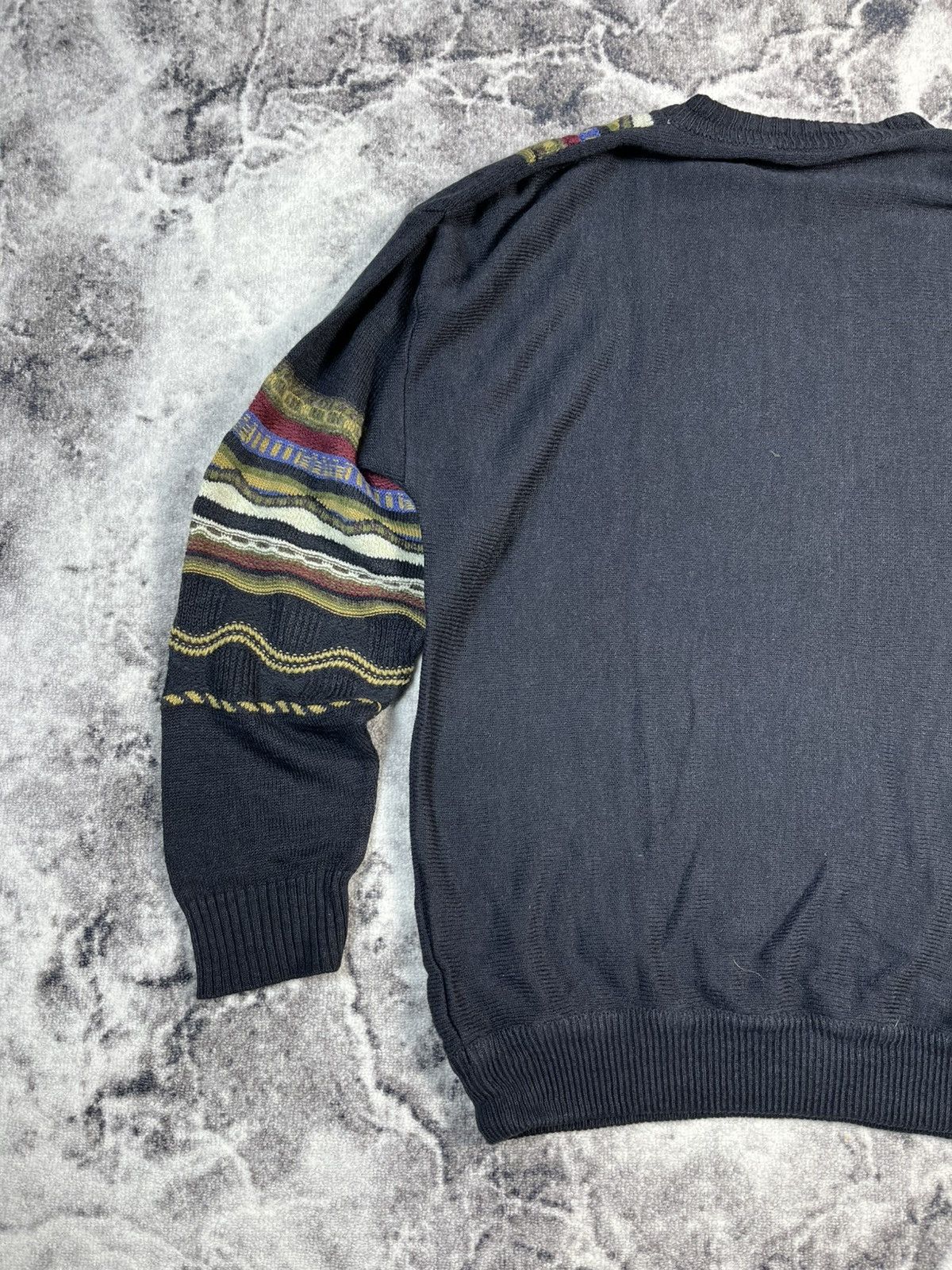 Vintage Vintage Coogi Style 3D Knit Sweater Wool Blend Size XL Size US XL / EU 56 / 4 - 10 Thumbnail
