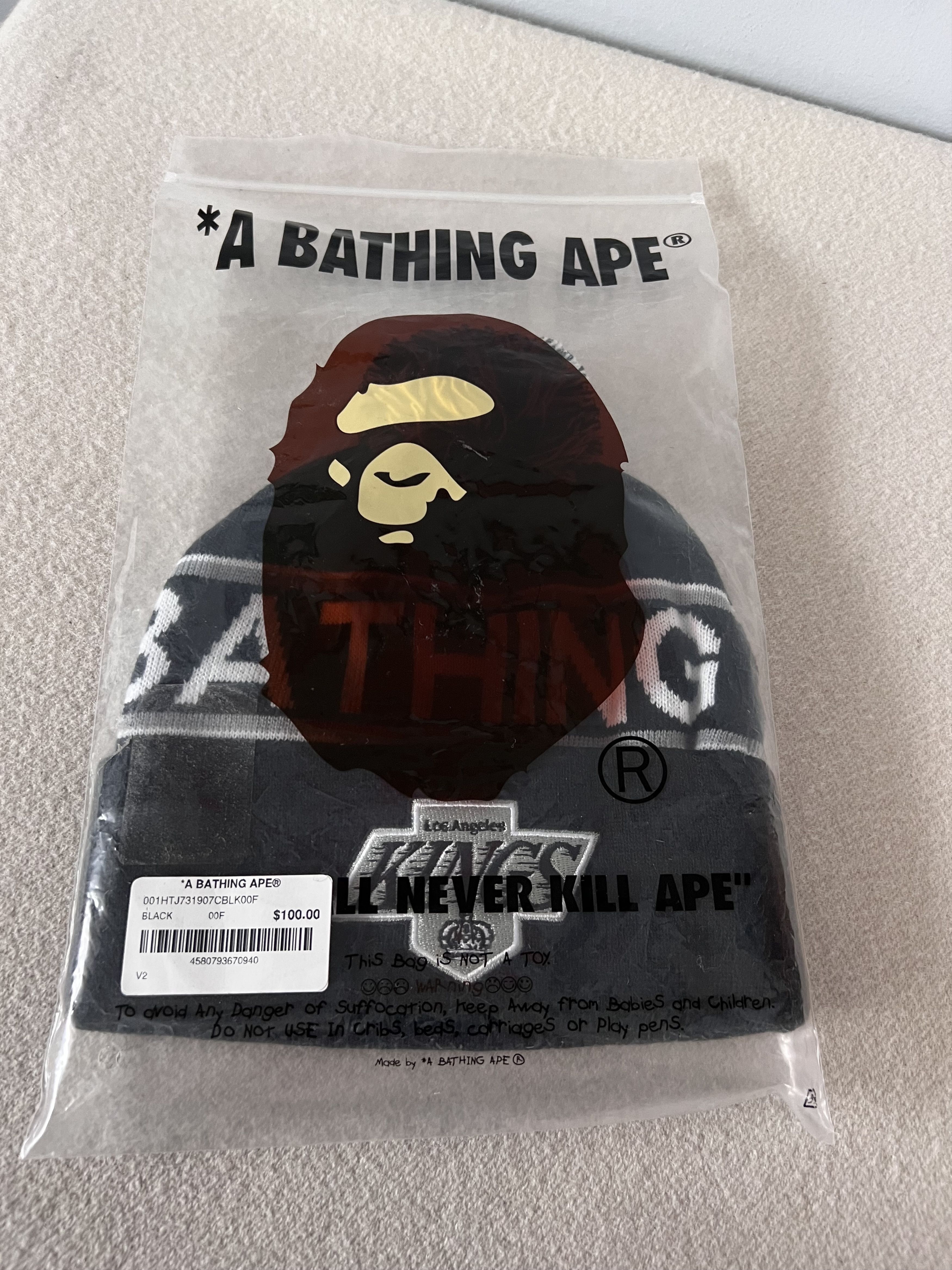 Bape × Mitchell & Ness Bape Mitchell & Ness NHL Los Angeles Kings Pom Beanie Size ONE SIZE - 3 Thumbnail