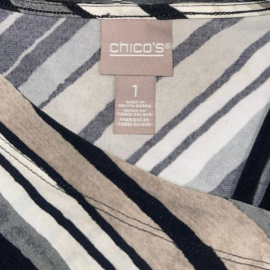Chicos Asymmetrical 3/4 sleeve Blouse SZ 1 Medium Casual Office Size M / US 6-8 / IT 42-44 - 3 Thumbnail