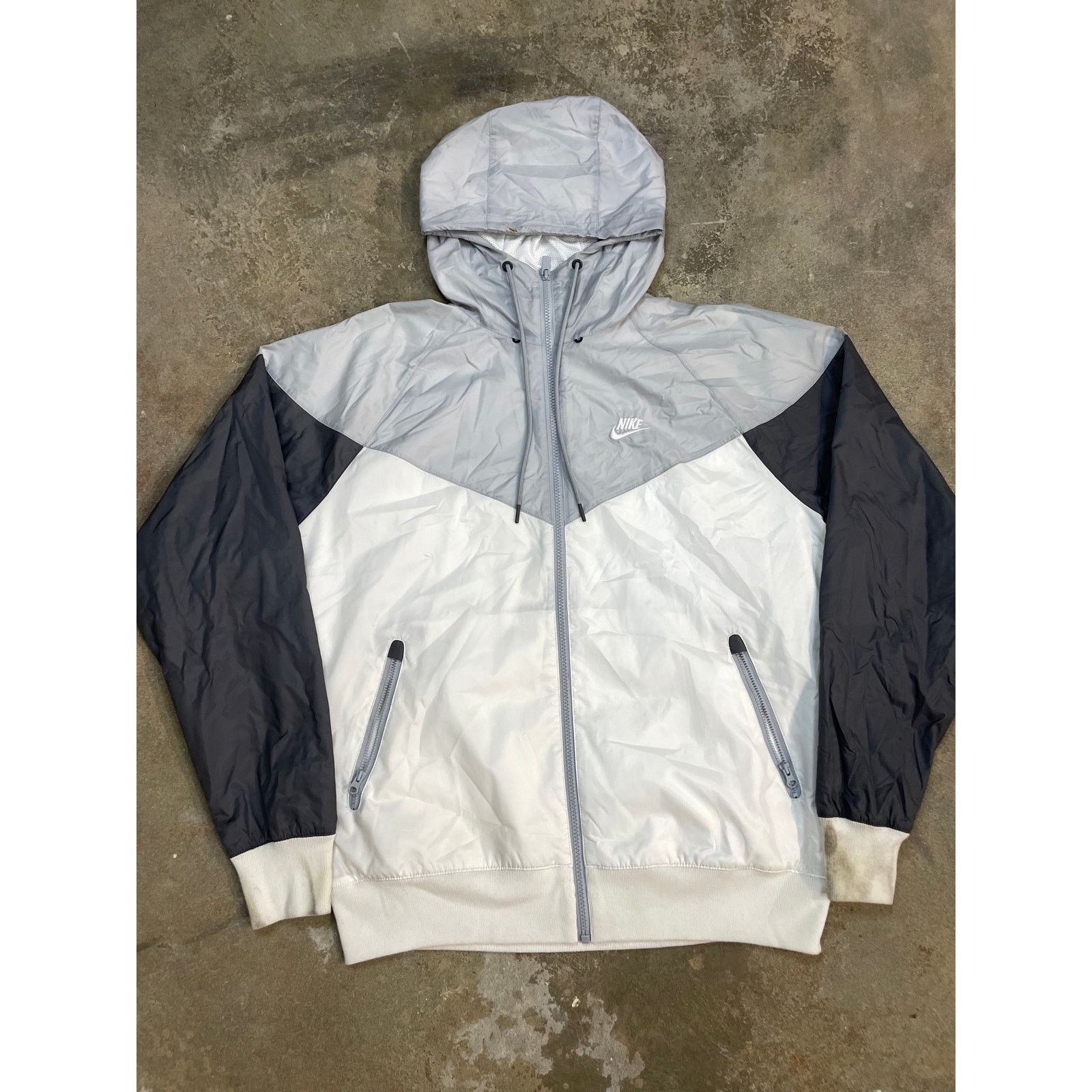 Nike Nike WindbreakerJacket Used Medium Size US M / EU 48-50 / 2 - 2 Thumbnail