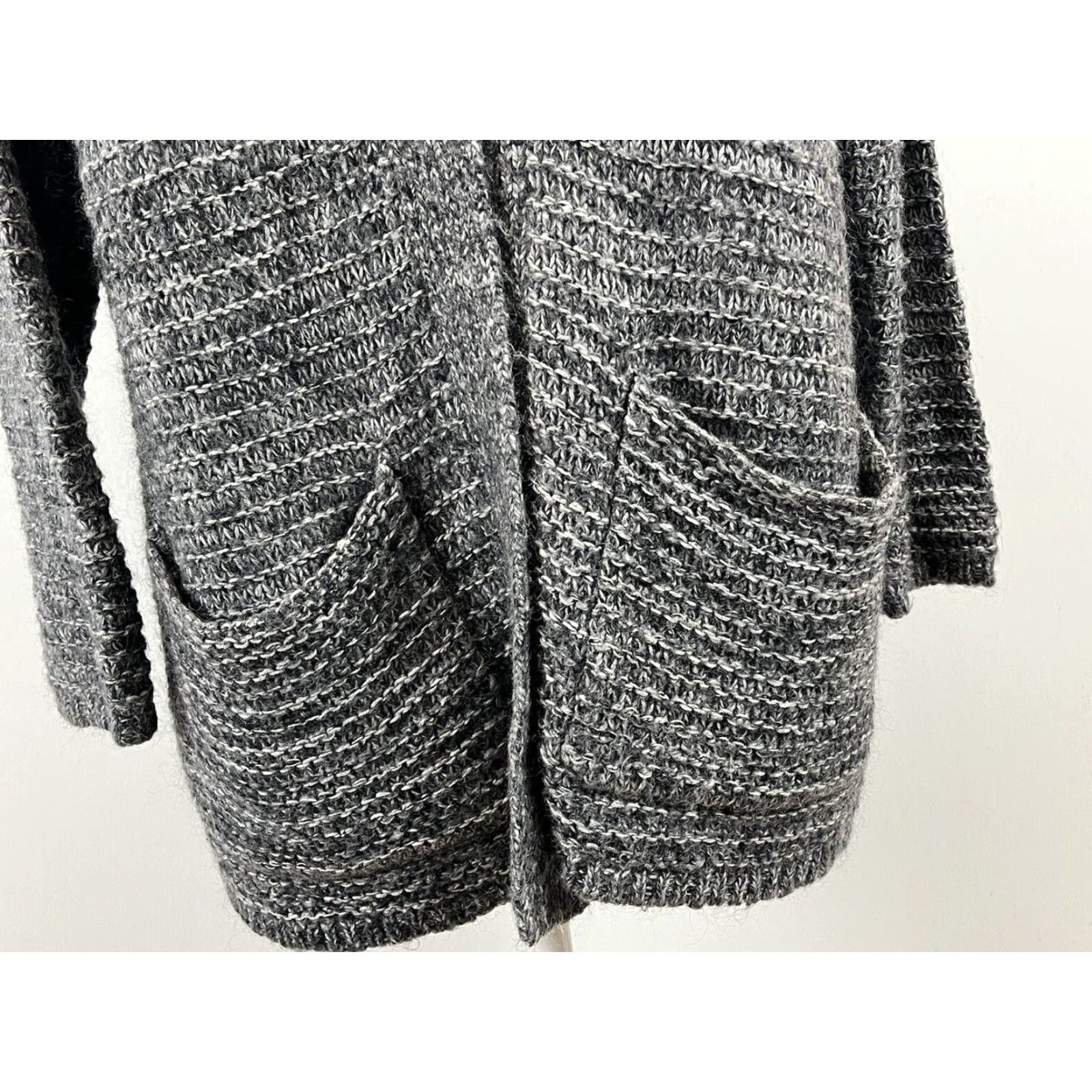 J. Jill VINTAGE J. Jill Cardigan Sweater Sz L Gray Knit Lagenlook Pocket Tunic Size L / US 10 / IT 46 - 4 Thumbnail